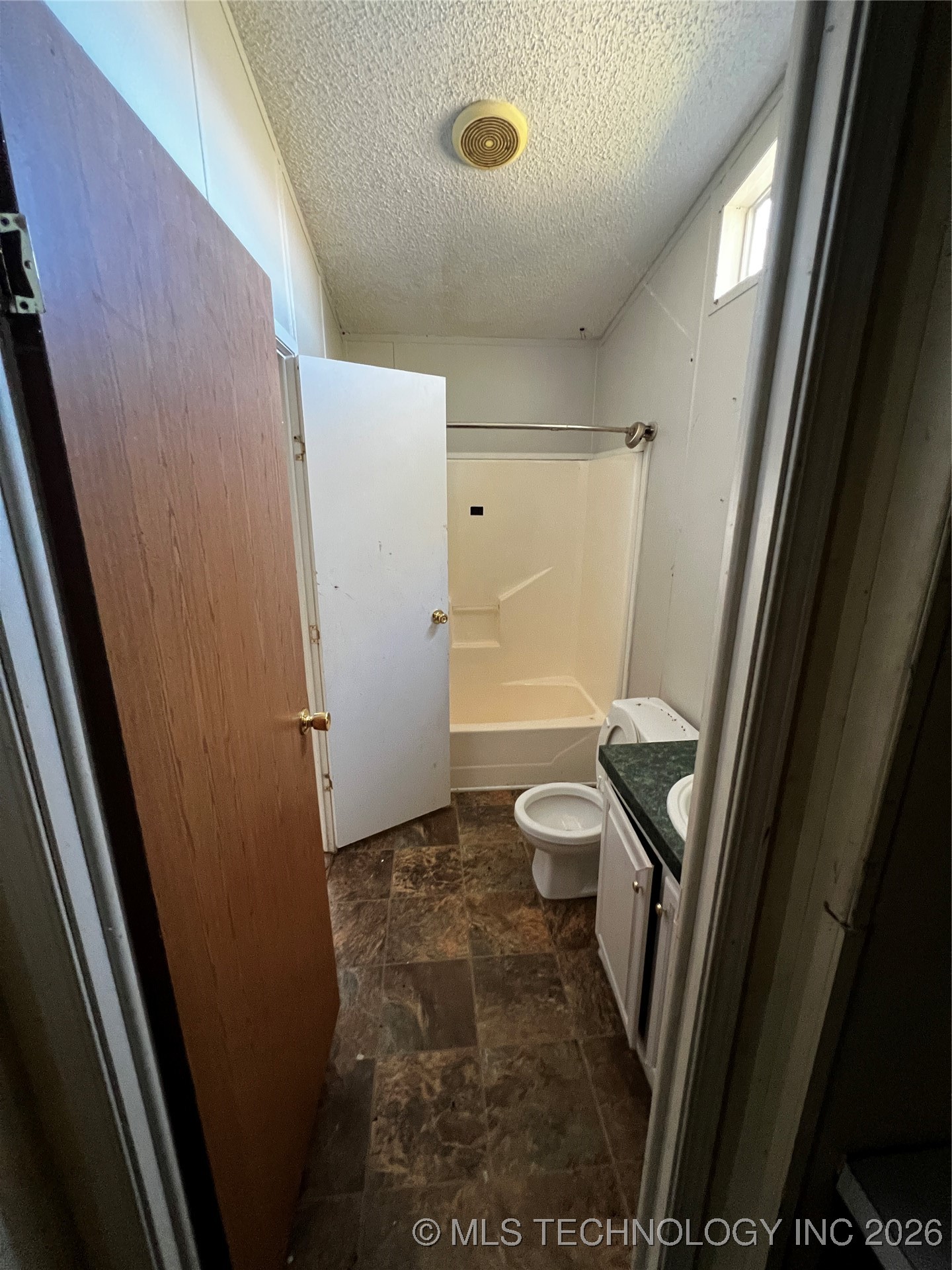 5260 Sawmill Road Property Photo 10