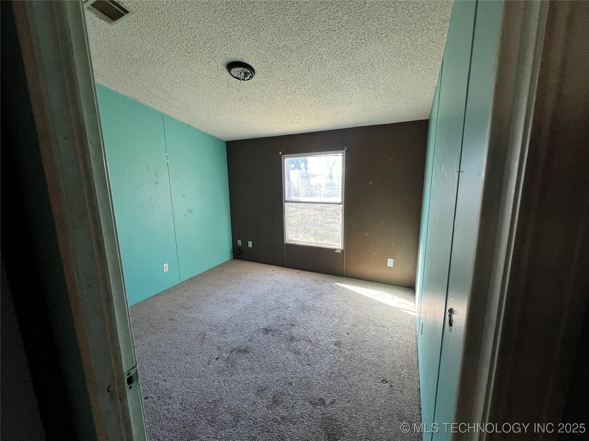 5260 Sawmill Road Property Photo 12