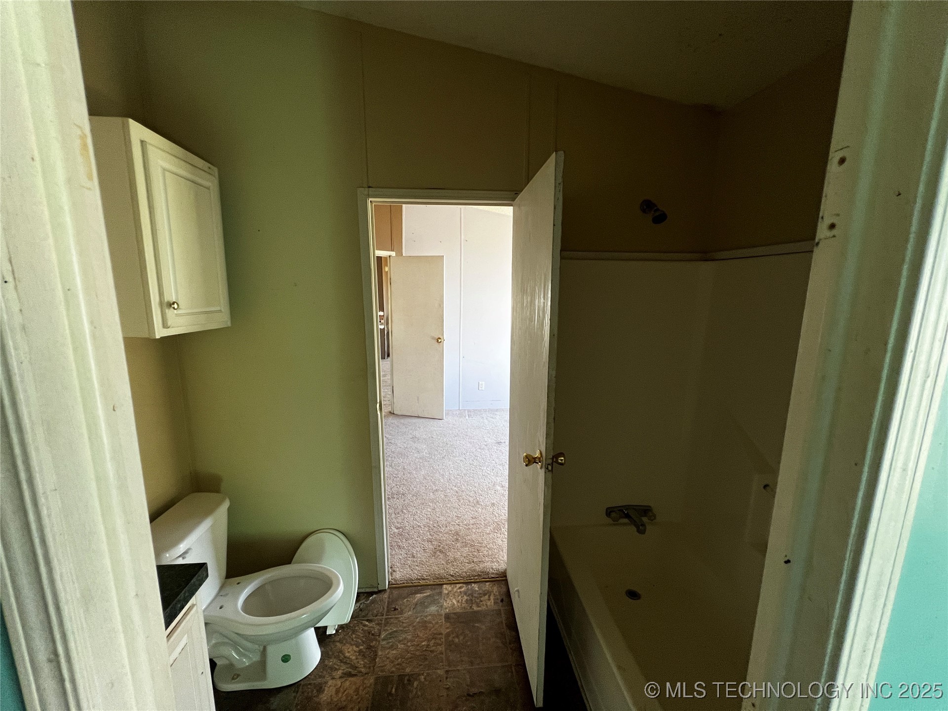 5260 Sawmill Road Property Photo 14