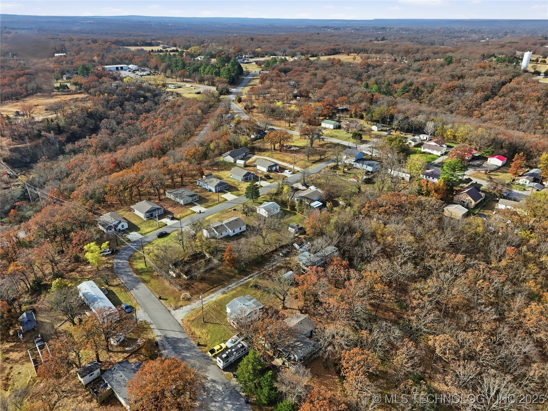 311 E Indiana Avenue Property Photo 5