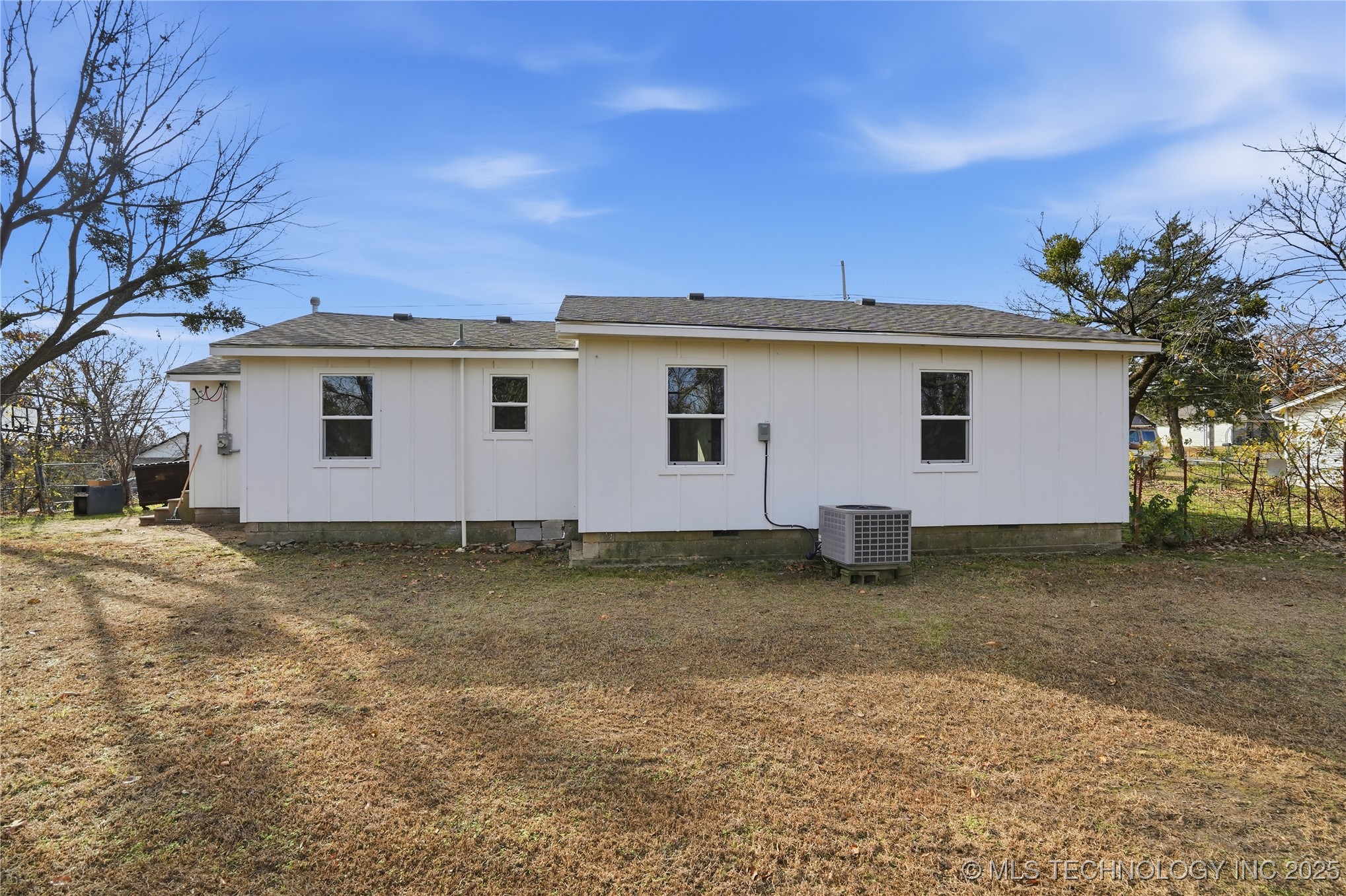 311 E Indiana Avenue Property Photo 30