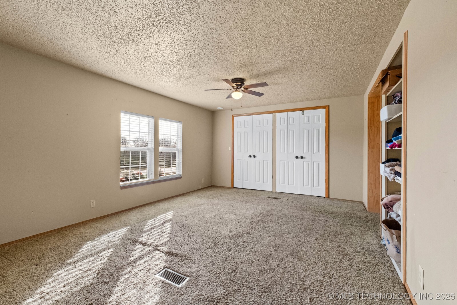 1991 N Colcord Avenue Property Photo 14