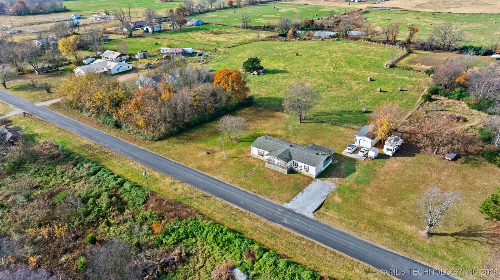 1991 N Colcord Avenue Property Photo 35