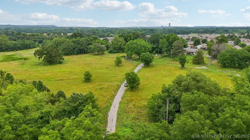 10417 S 33rd West Avenue Property Photo 1