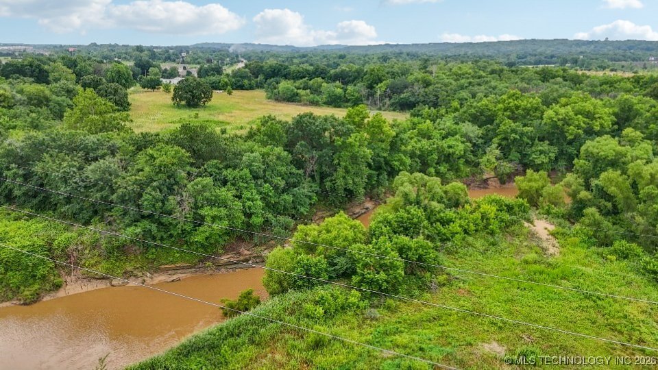 10417 S 33rd West Avenue Property Photo 3