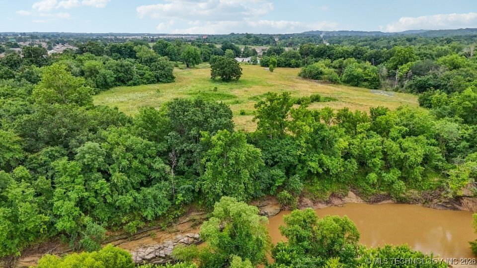 10417 S 33rd West Avenue Property Photo 5
