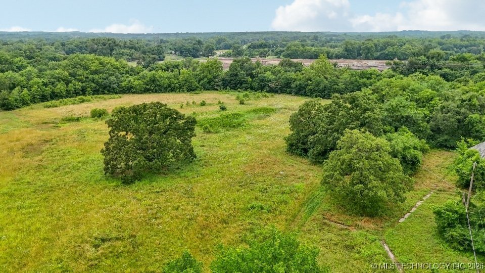 10417 S 33rd West Avenue Property Photo 13