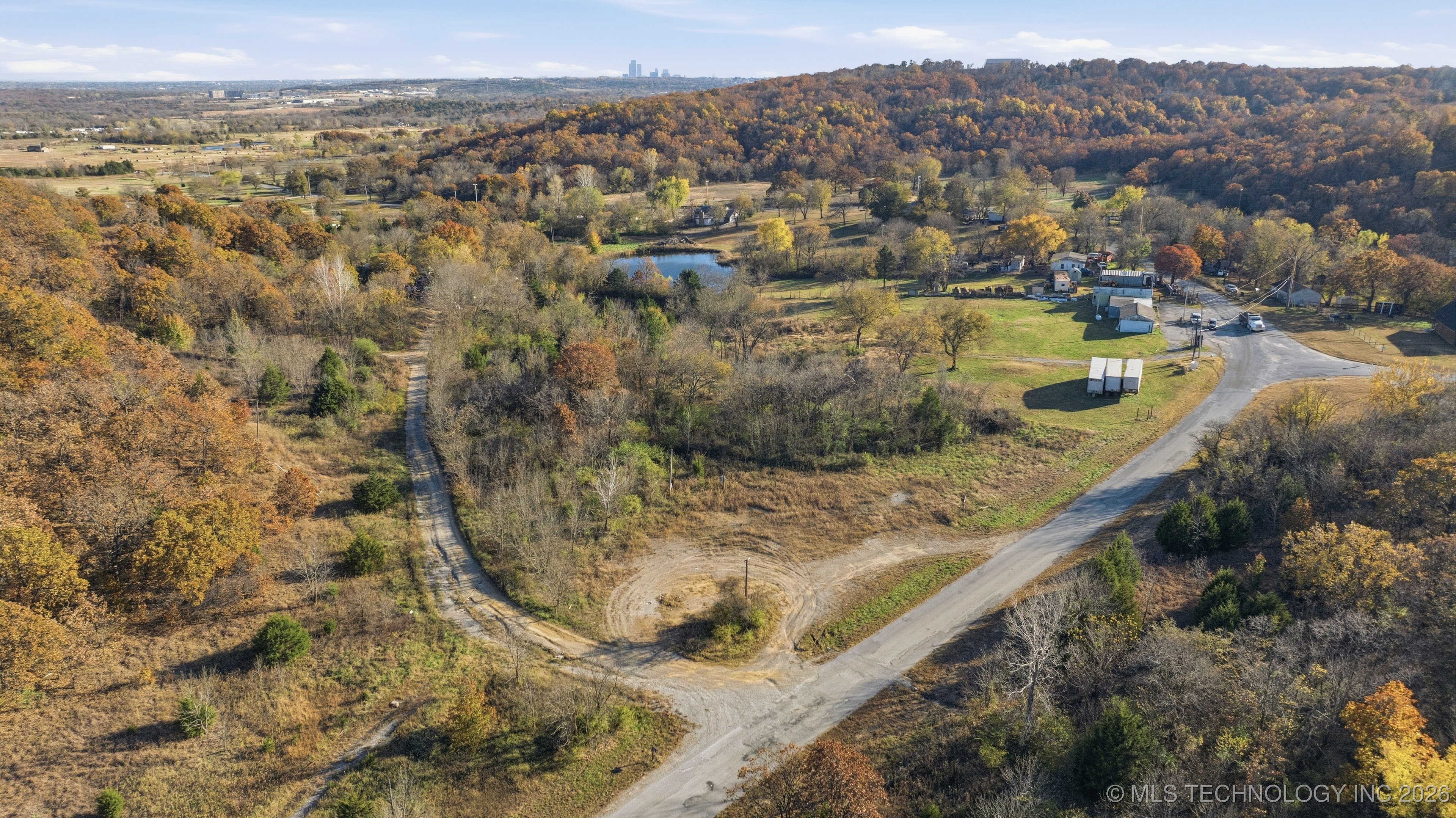 N 41st West Avenue Property Photo 14