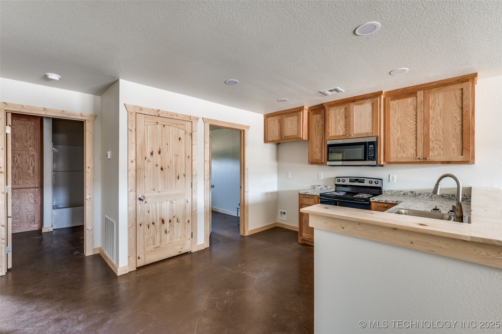 19161 Cabo Way 19171 Property Photo 6