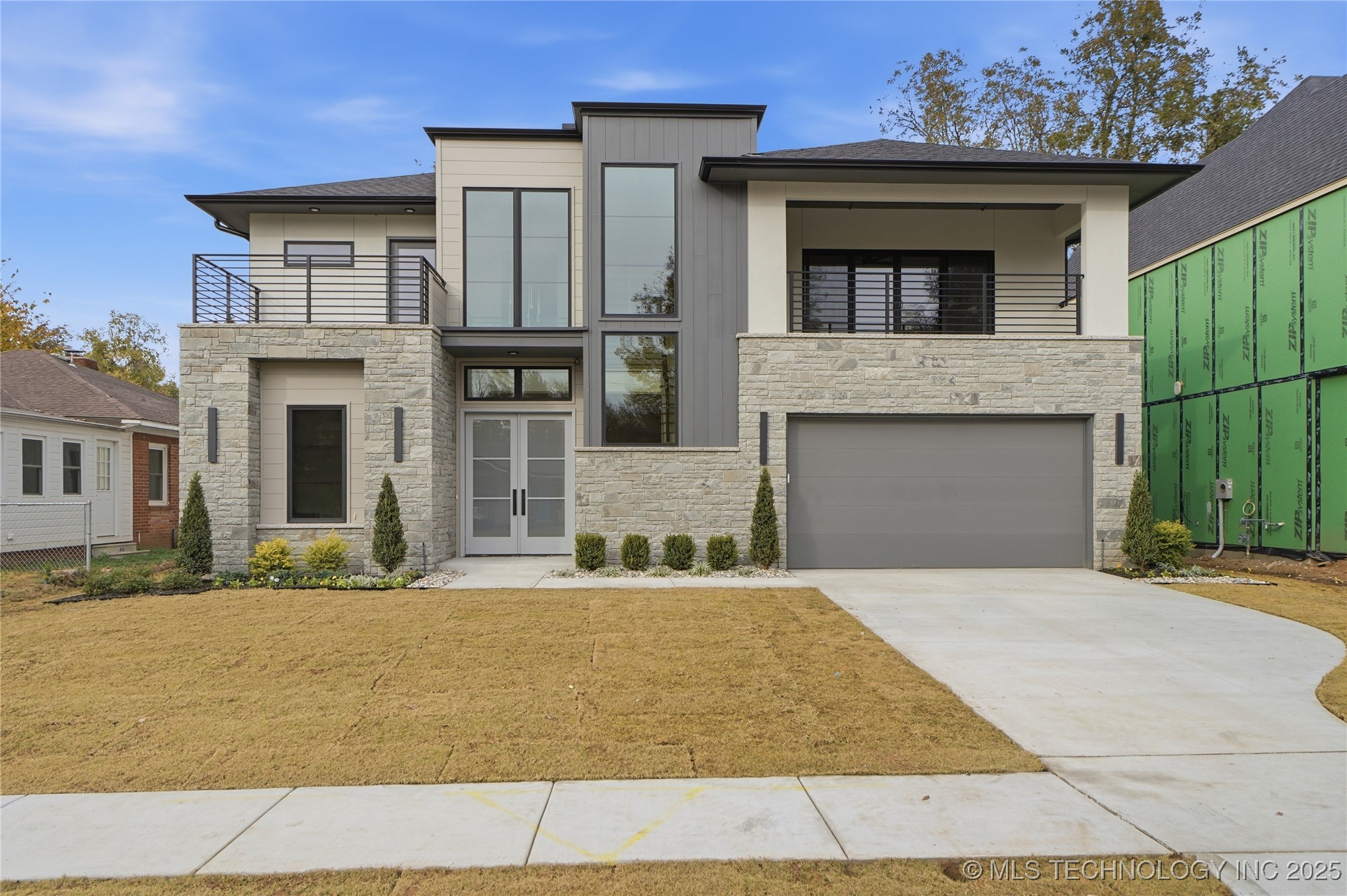 227 E 35th Place S Property Photo 6