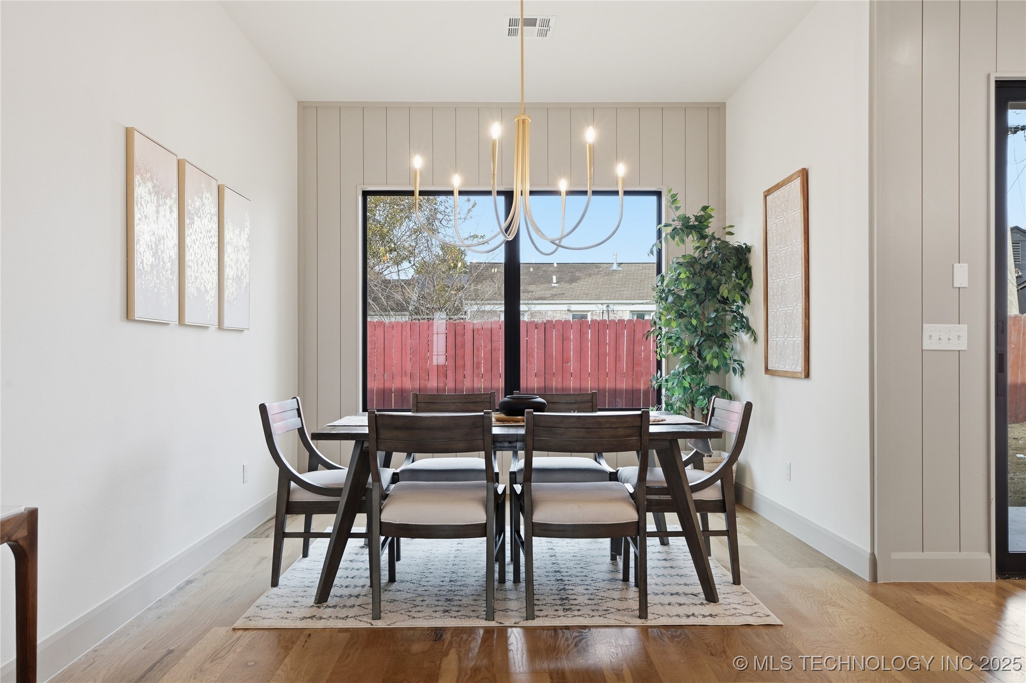 227 E 35th Place S Property Photo 21