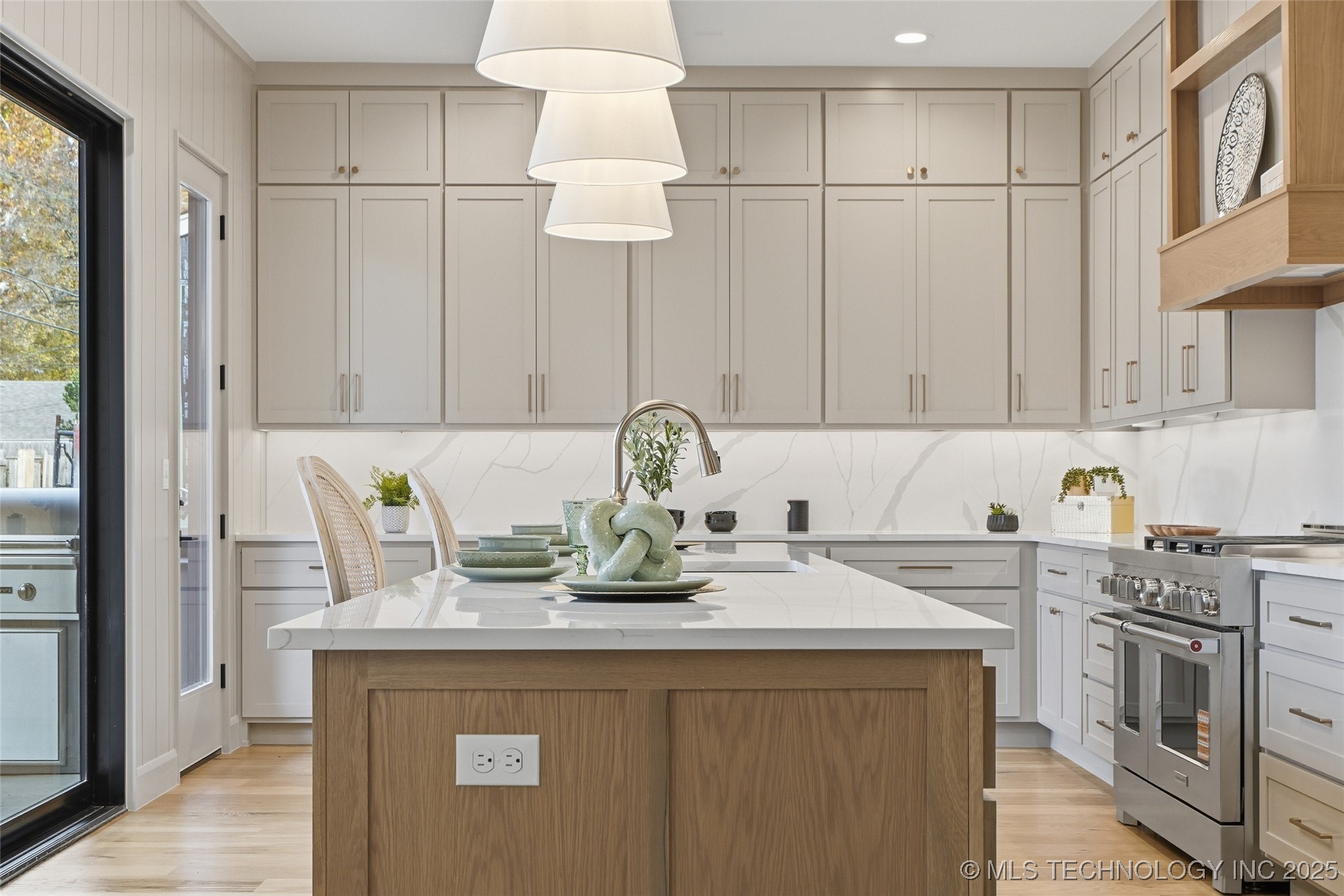 227 E 35th Place S Property Photo 25