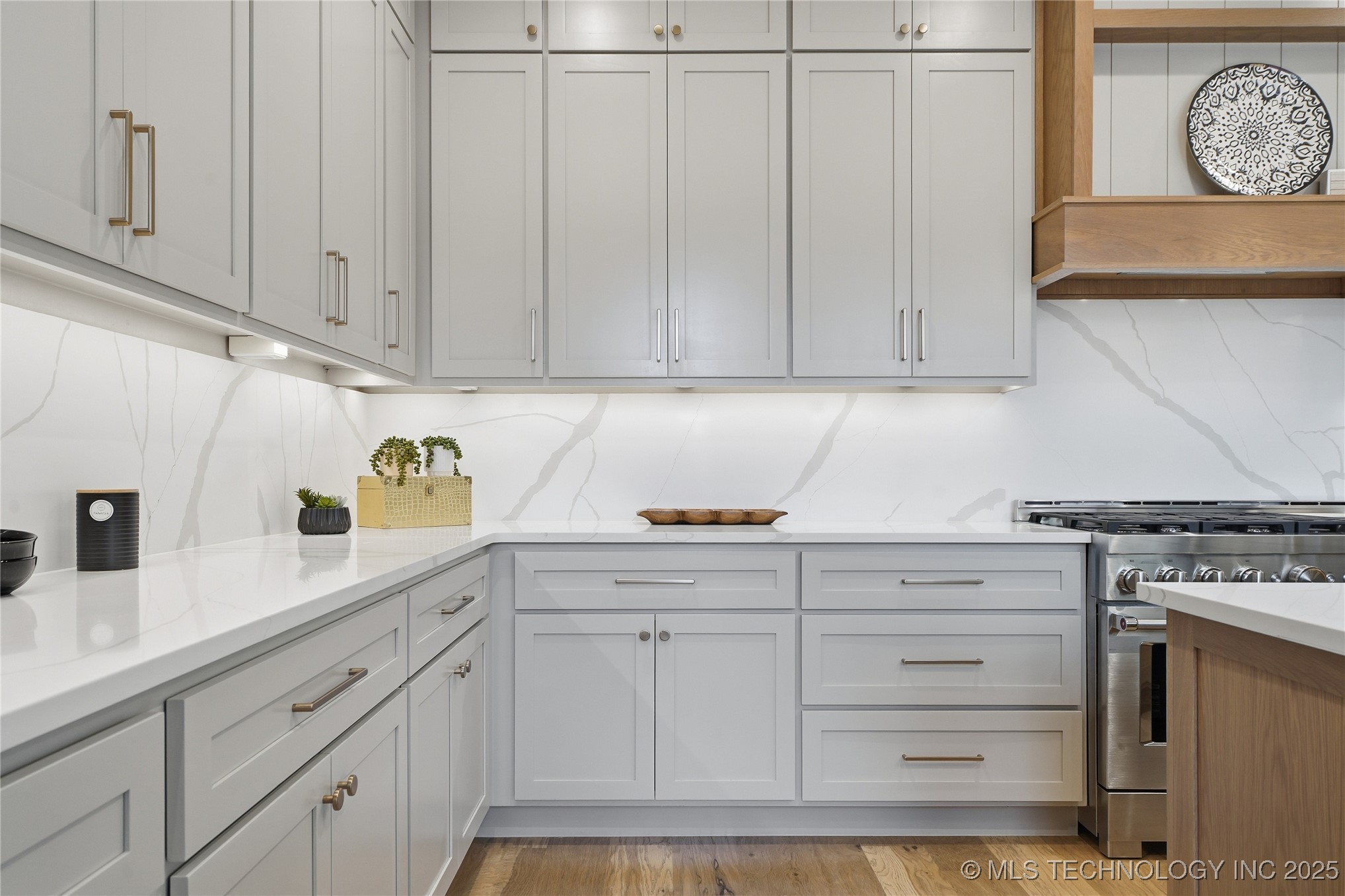 227 E 35th Place S Property Photo 30