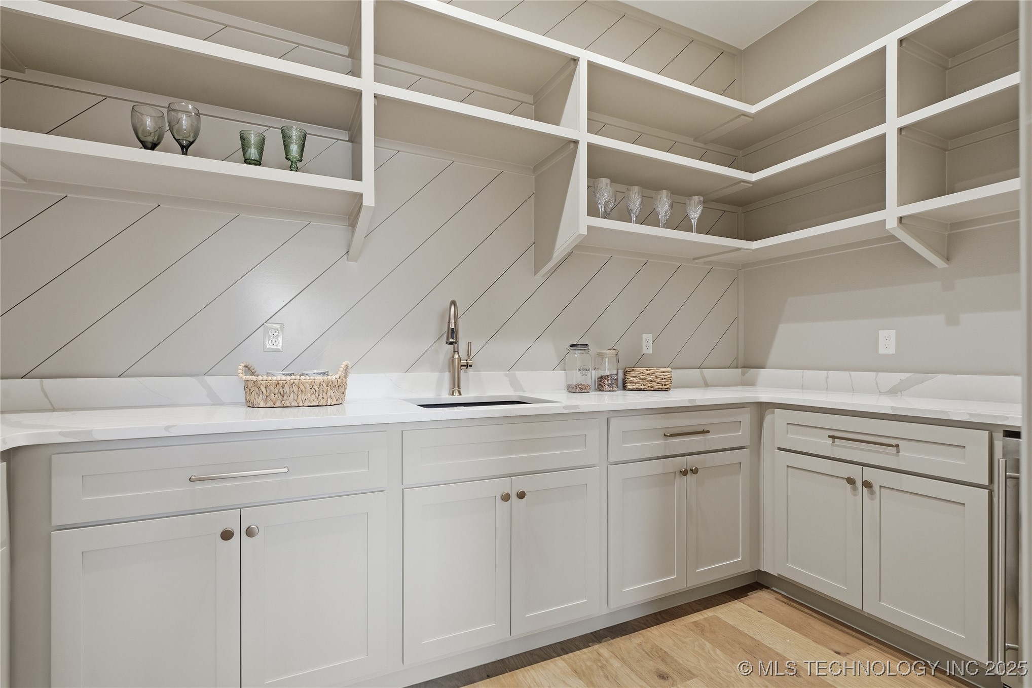 227 E 35th Place S Property Photo 31