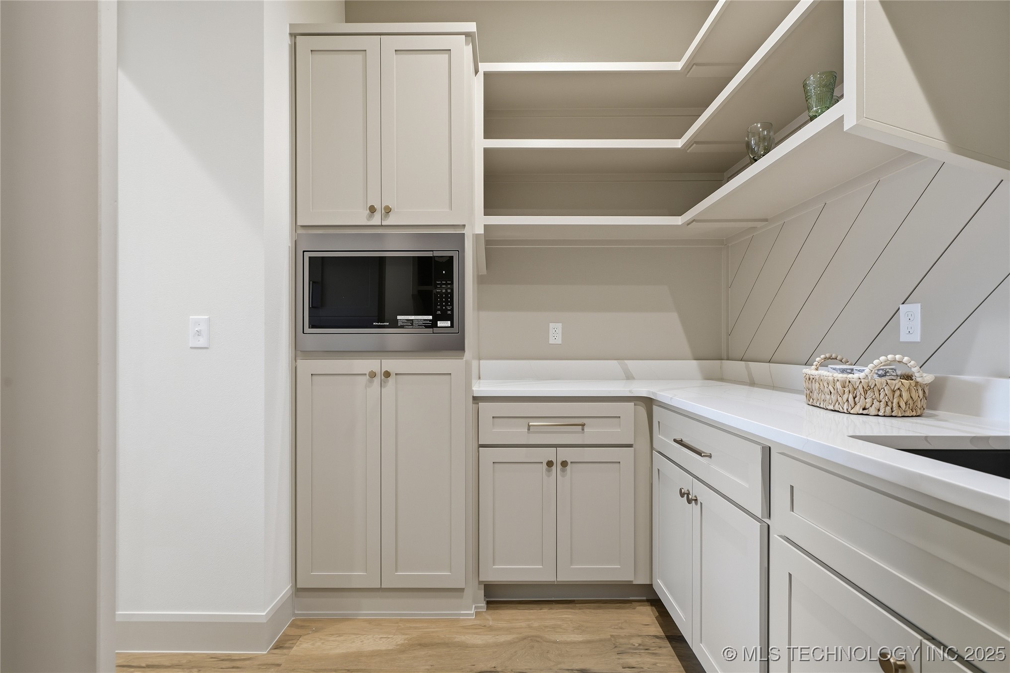 227 E 35th Place S Property Photo 32