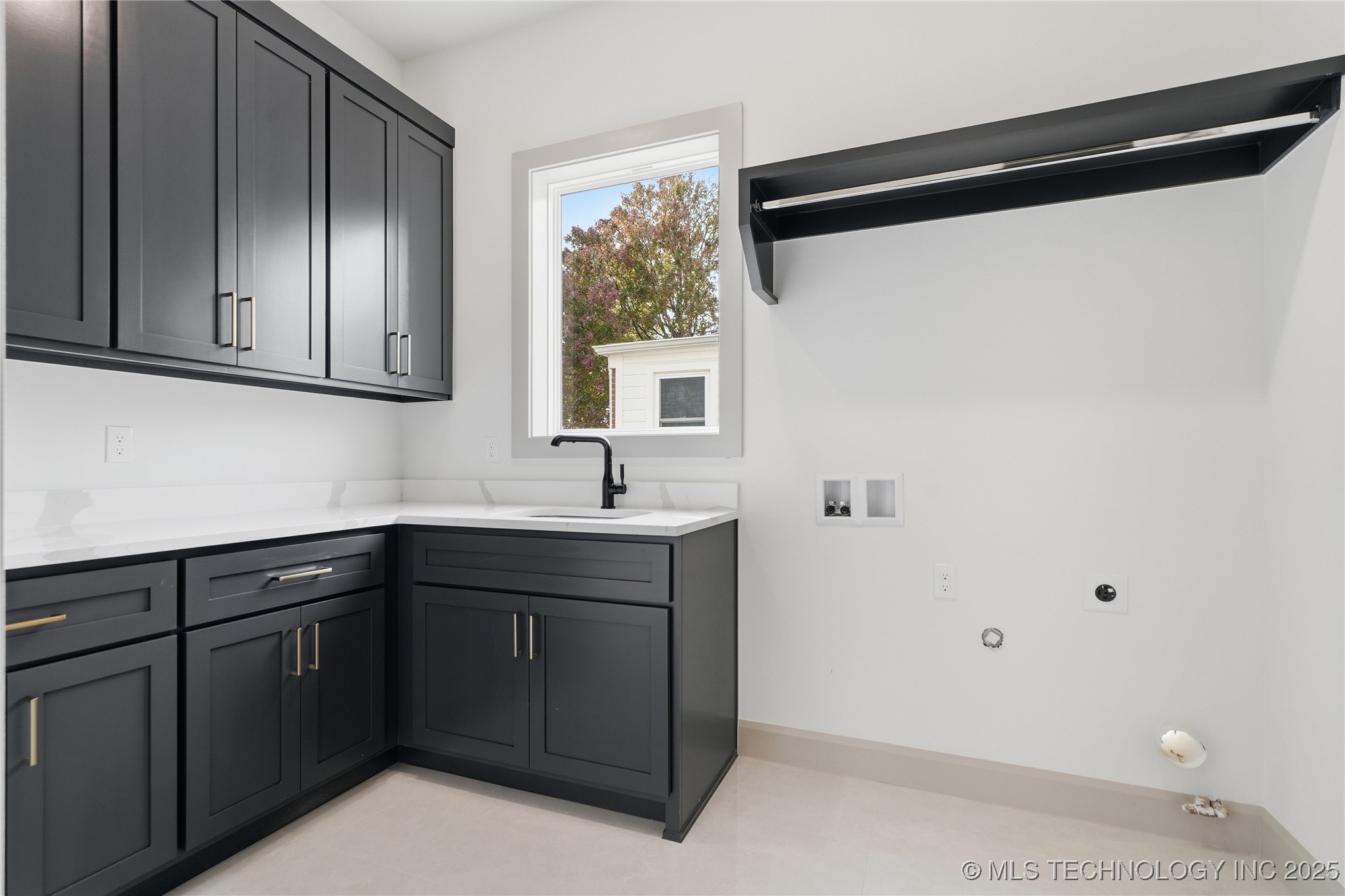 227 E 35th Place S Property Photo 34