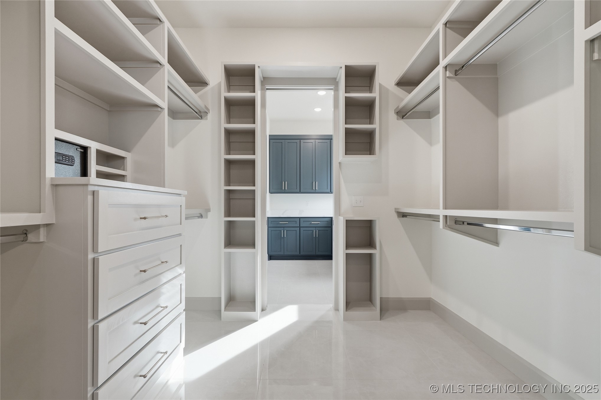 227 E 35th Place S Property Photo 36