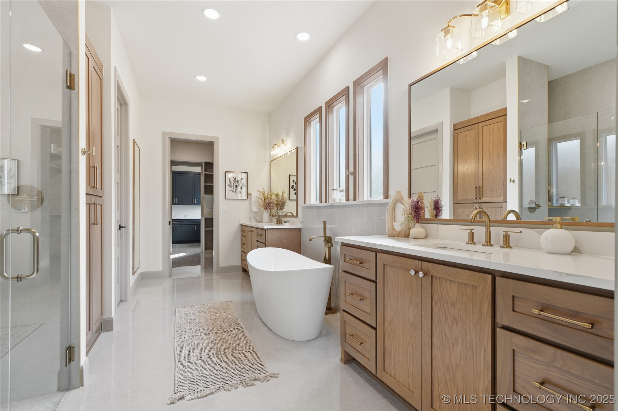 227 E 35th Place S Property Photo 38