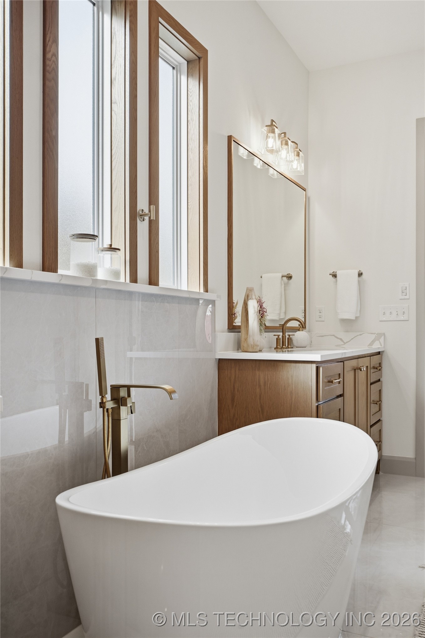 227 E 35th Place S Property Photo 39