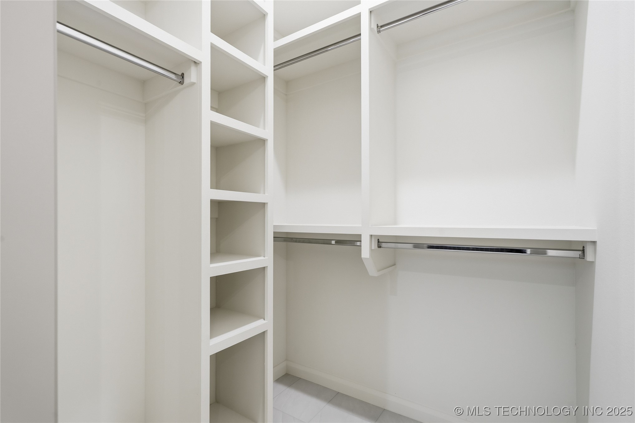 227 E 35th Place S Property Photo 50