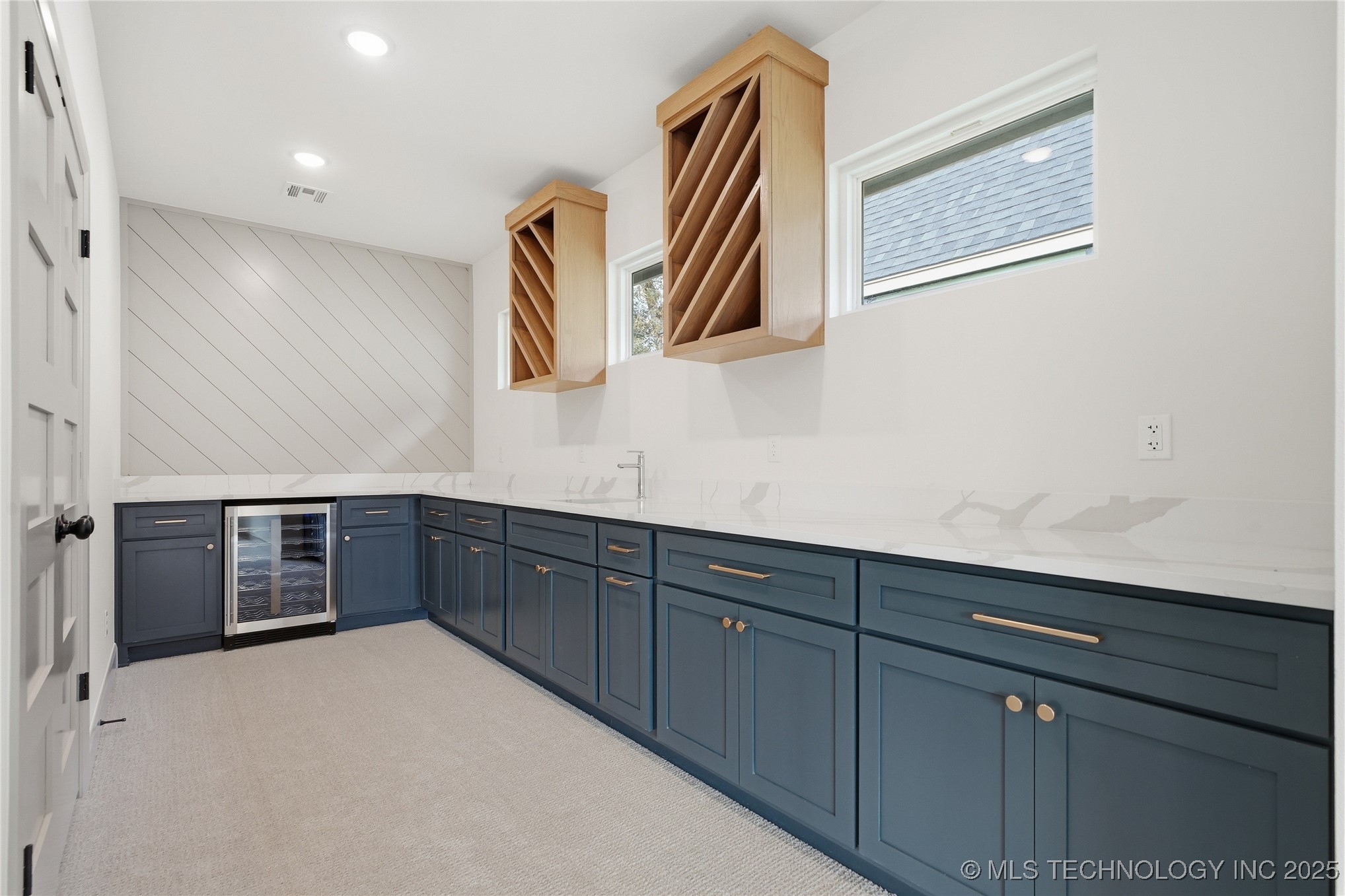 227 E 35th Place S Property Photo 56