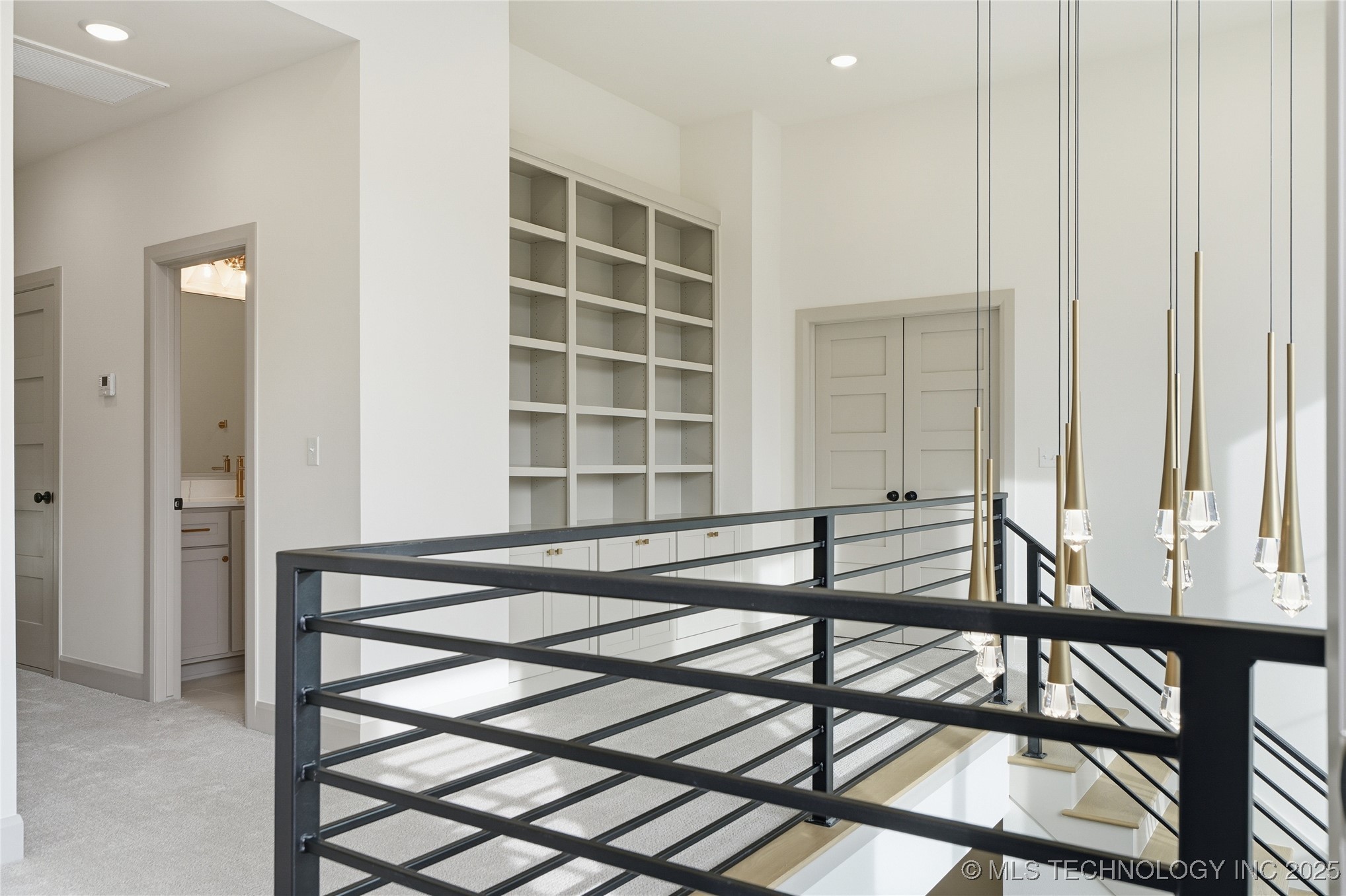 227 E 35th Place S Property Photo 64