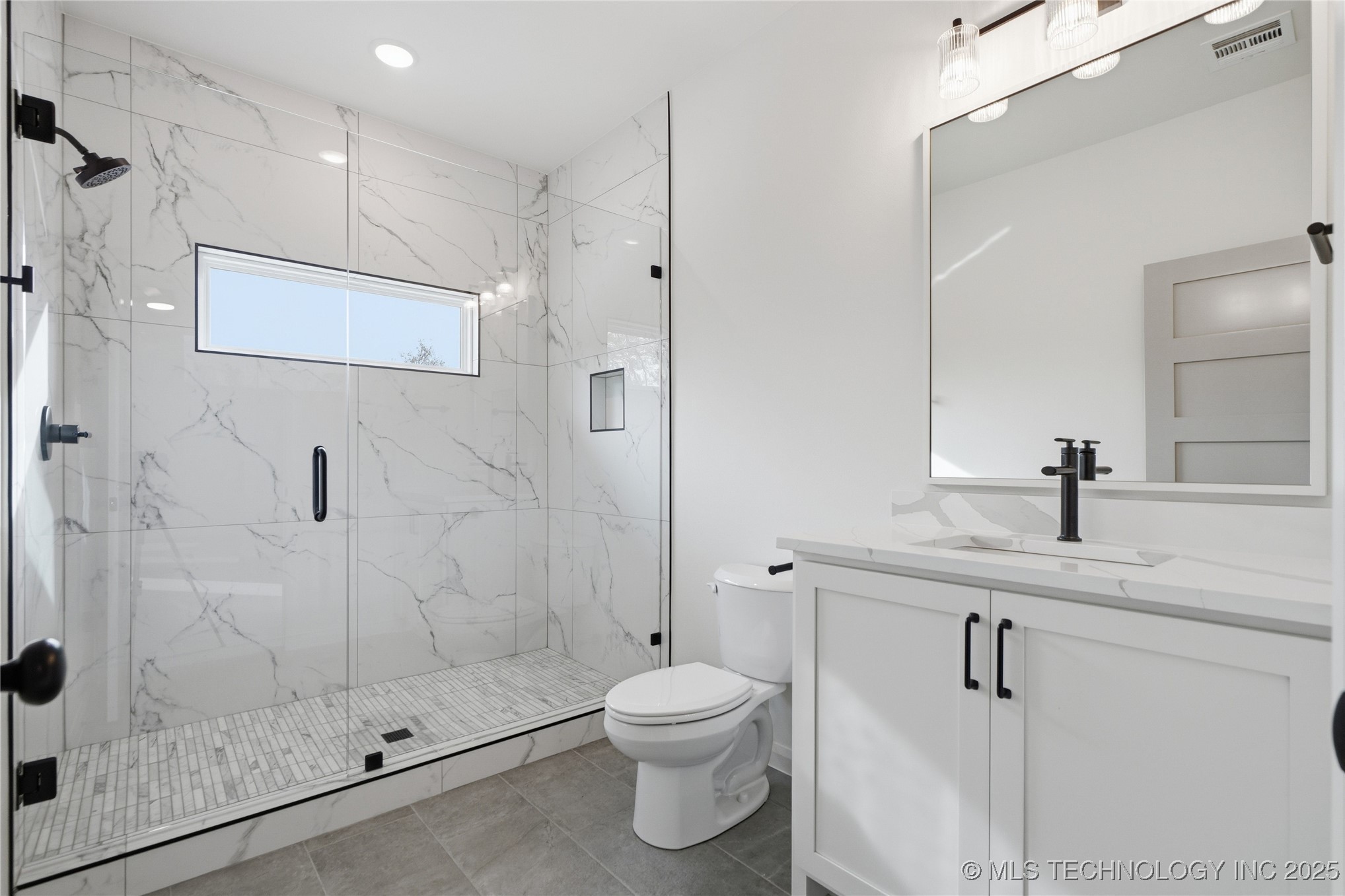 227 E 35th Place S Property Photo 68