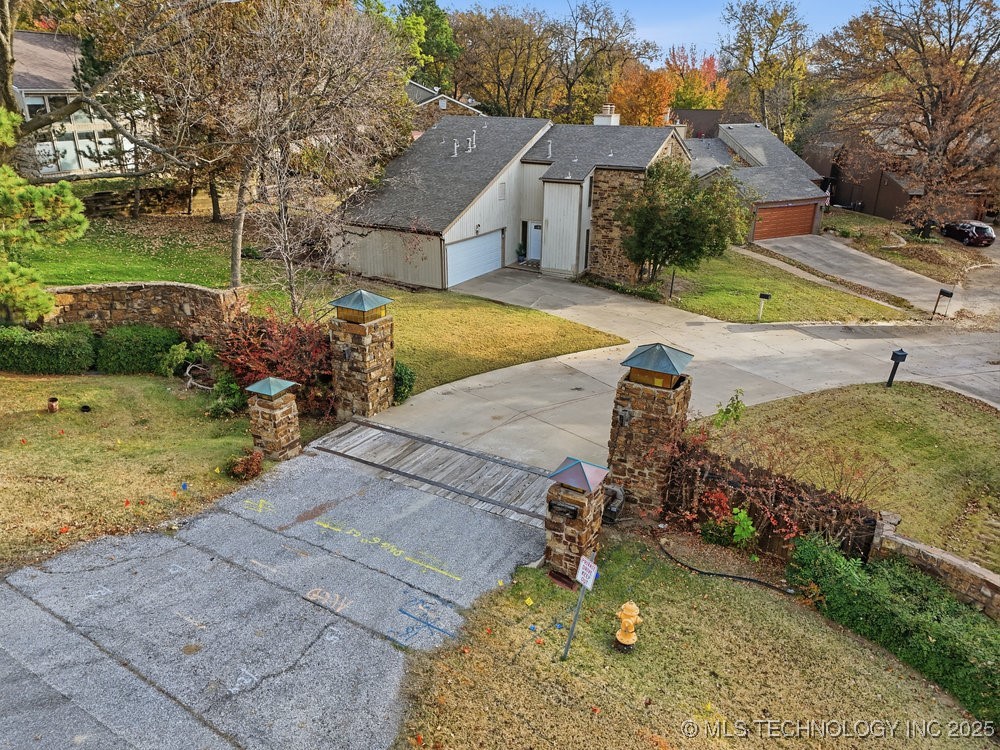 3301 E 68th Place 1 Property Photo 3