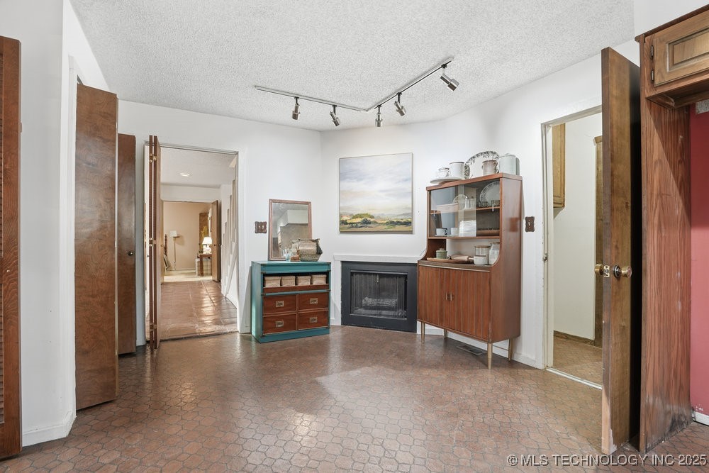 3301 E 68th Place 1 Property Photo 18