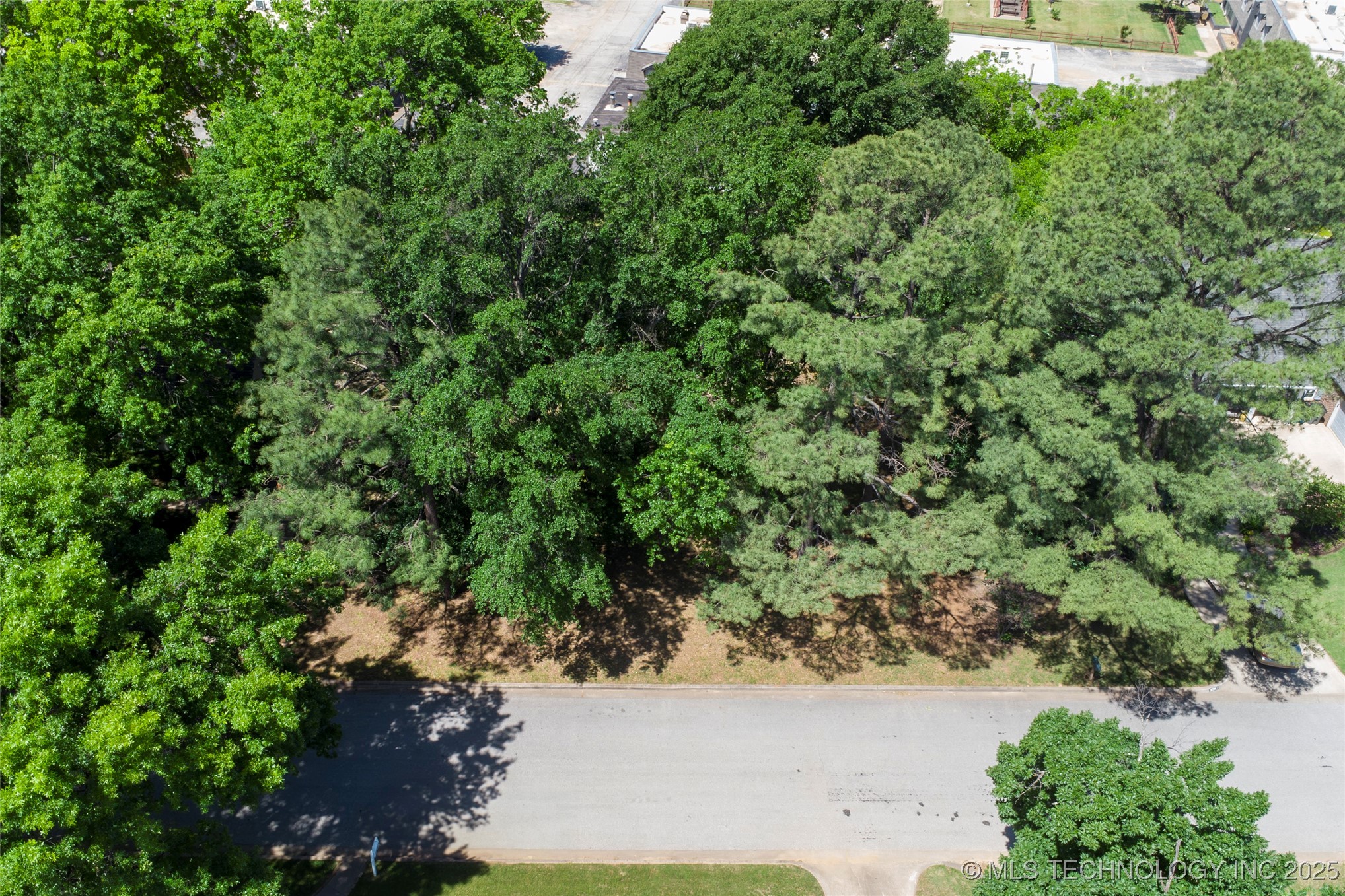 6734 S Atlanta Avenue Property Photo 15