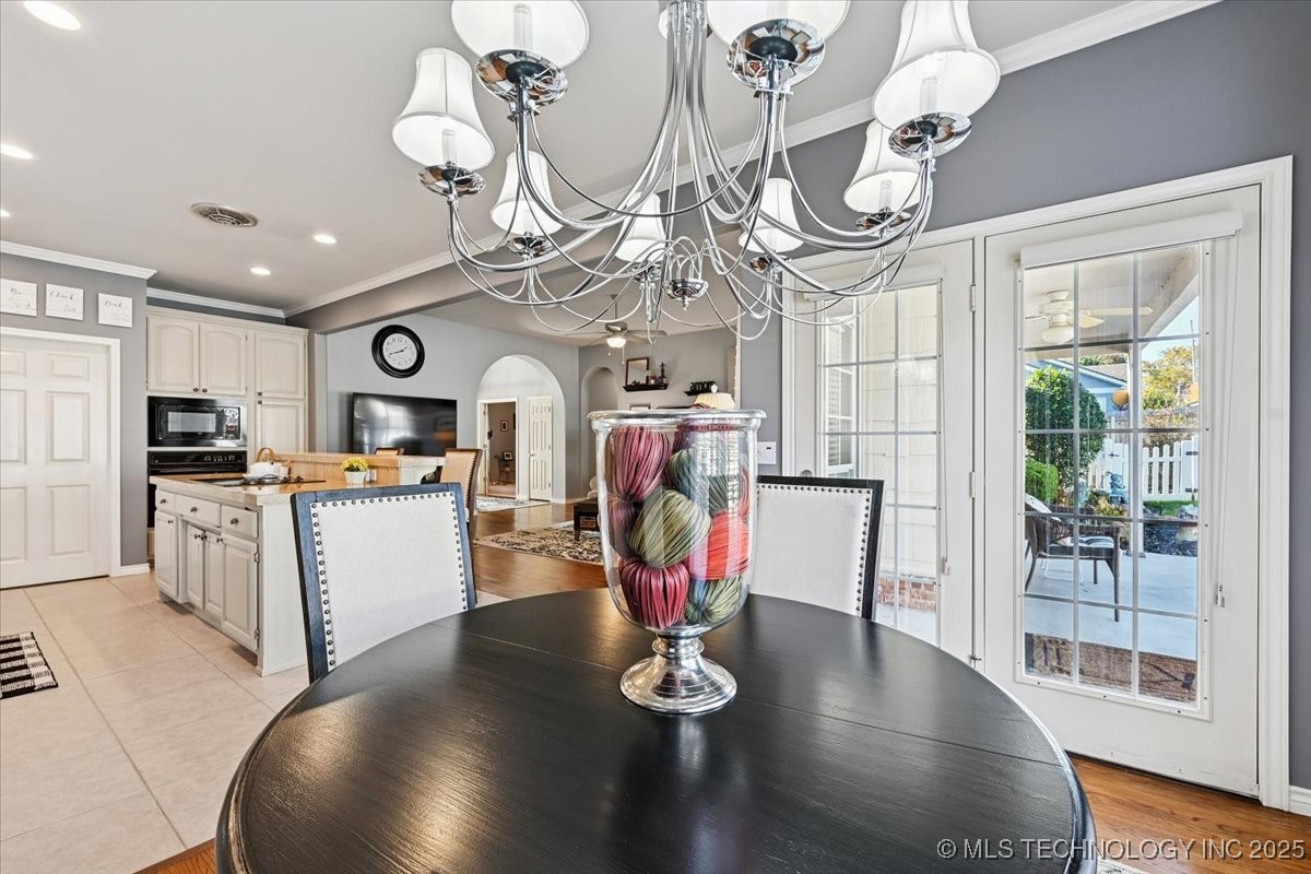 8927 E 62nd Court Property Photo 19