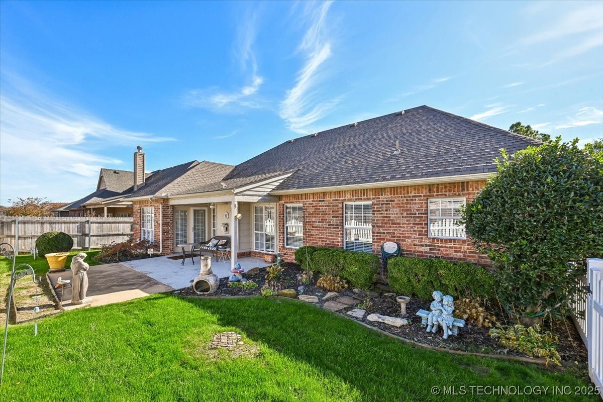 8927 E 62nd Court Property Photo 34