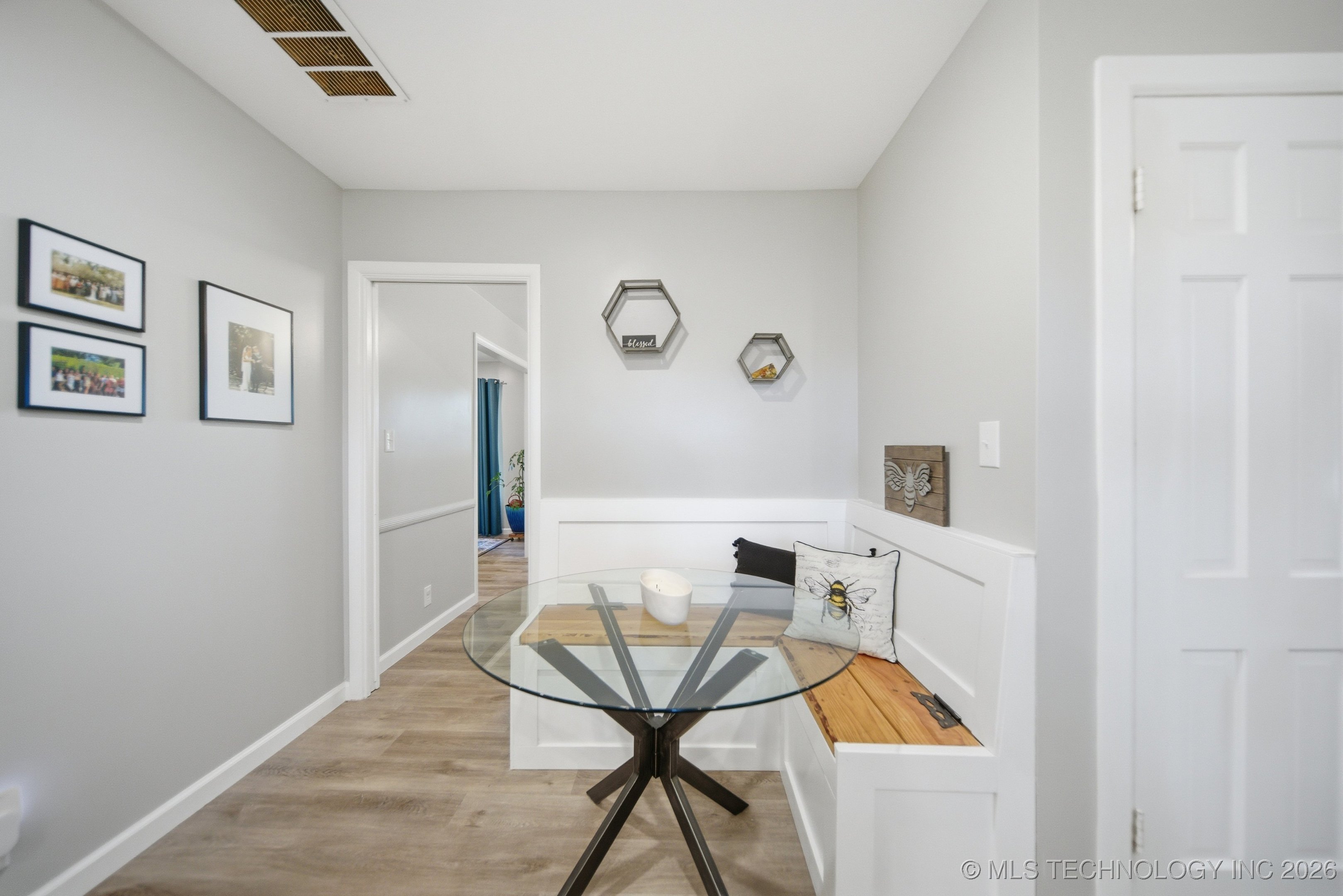 5849 S Irvington Avenue Property Photo 13