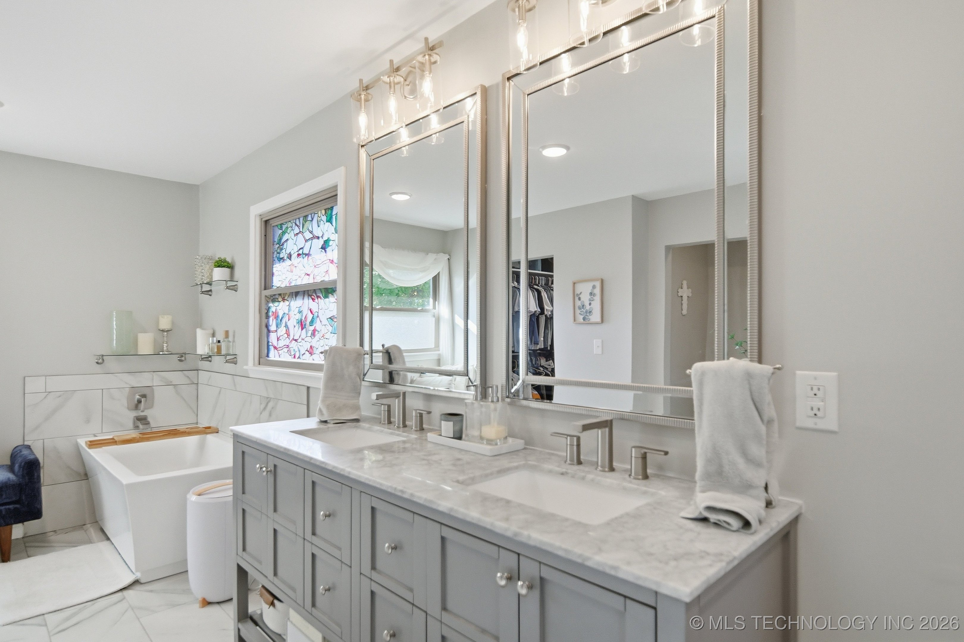 5849 S Irvington Avenue Property Photo 16