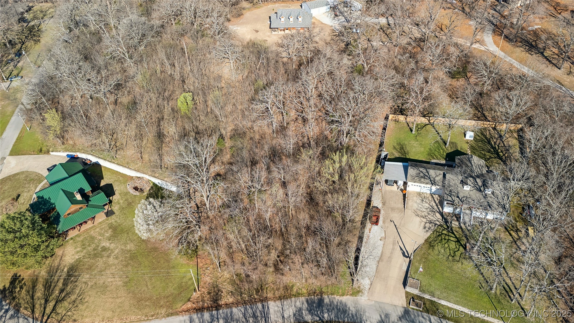 1 Maplebrook Lane Property Photo 1