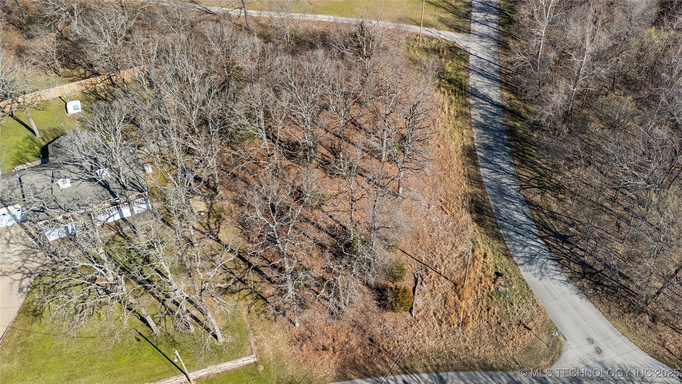 1 Maplebrook Lane Property Photo 8