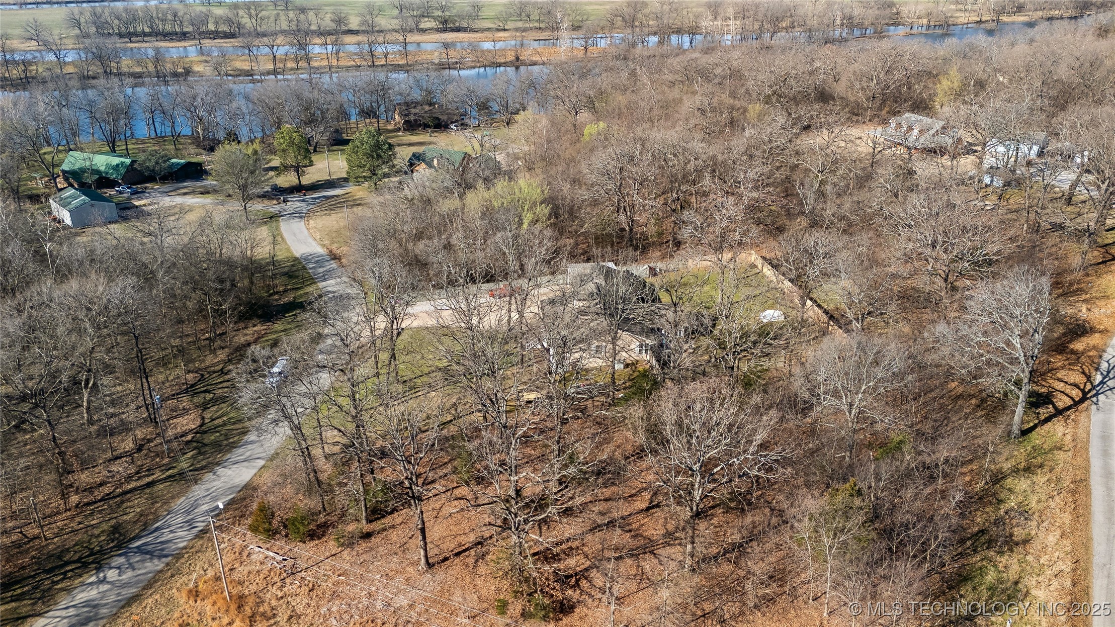 2 Maplebrook Lane Property Photo 10