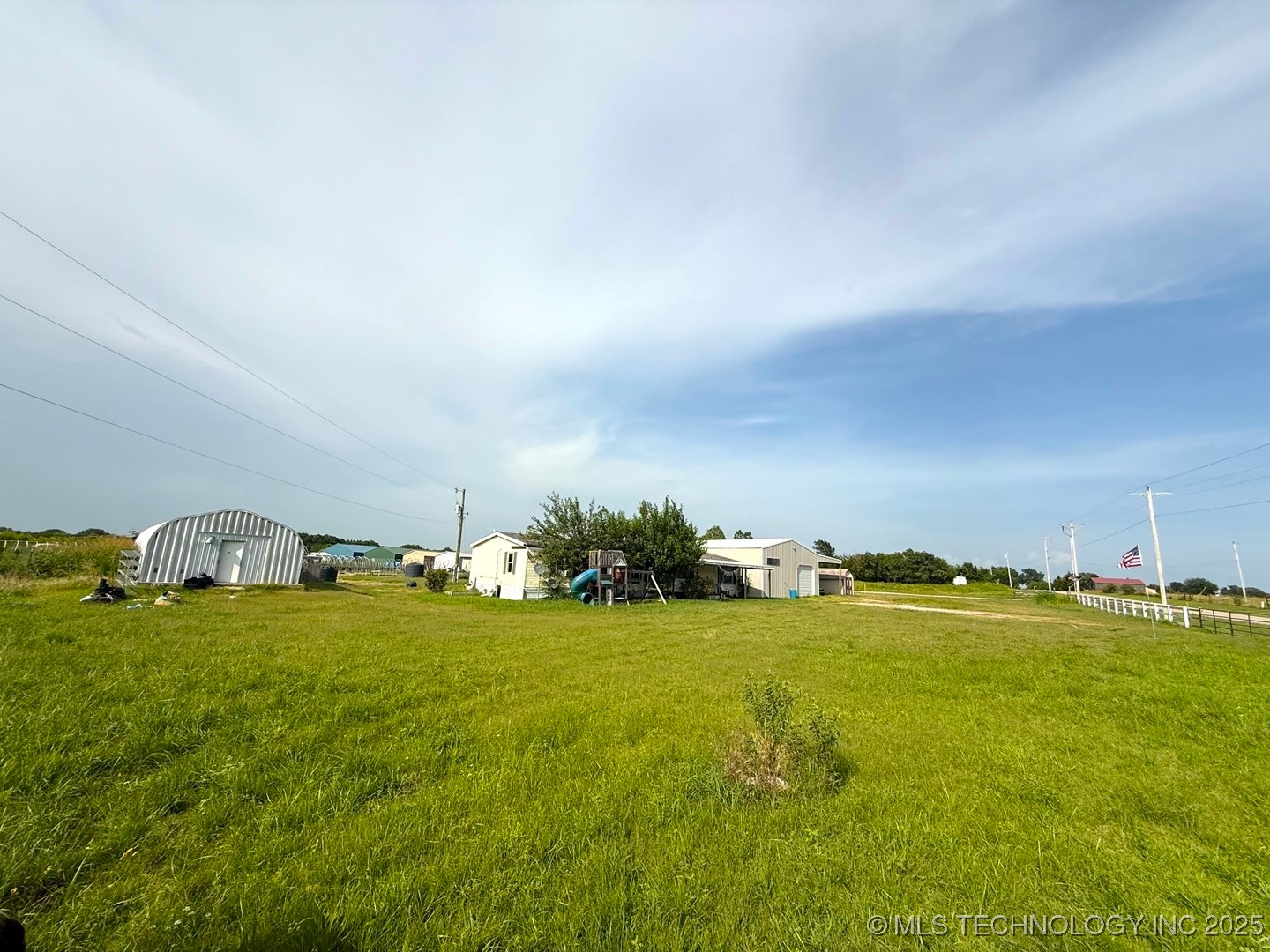 20211 Cedar Road Property Photo 3