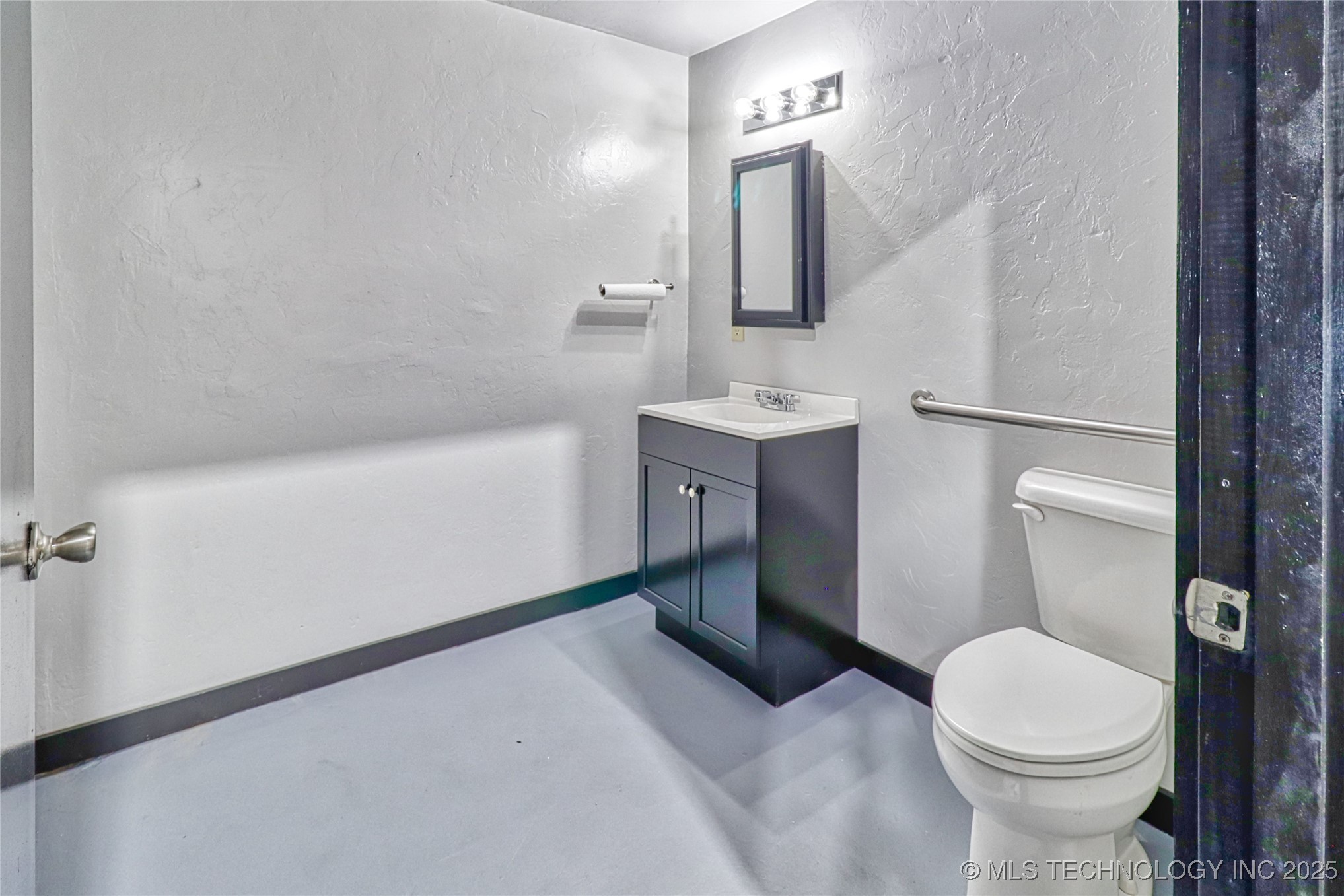 115 S Main Street Property Photo 14