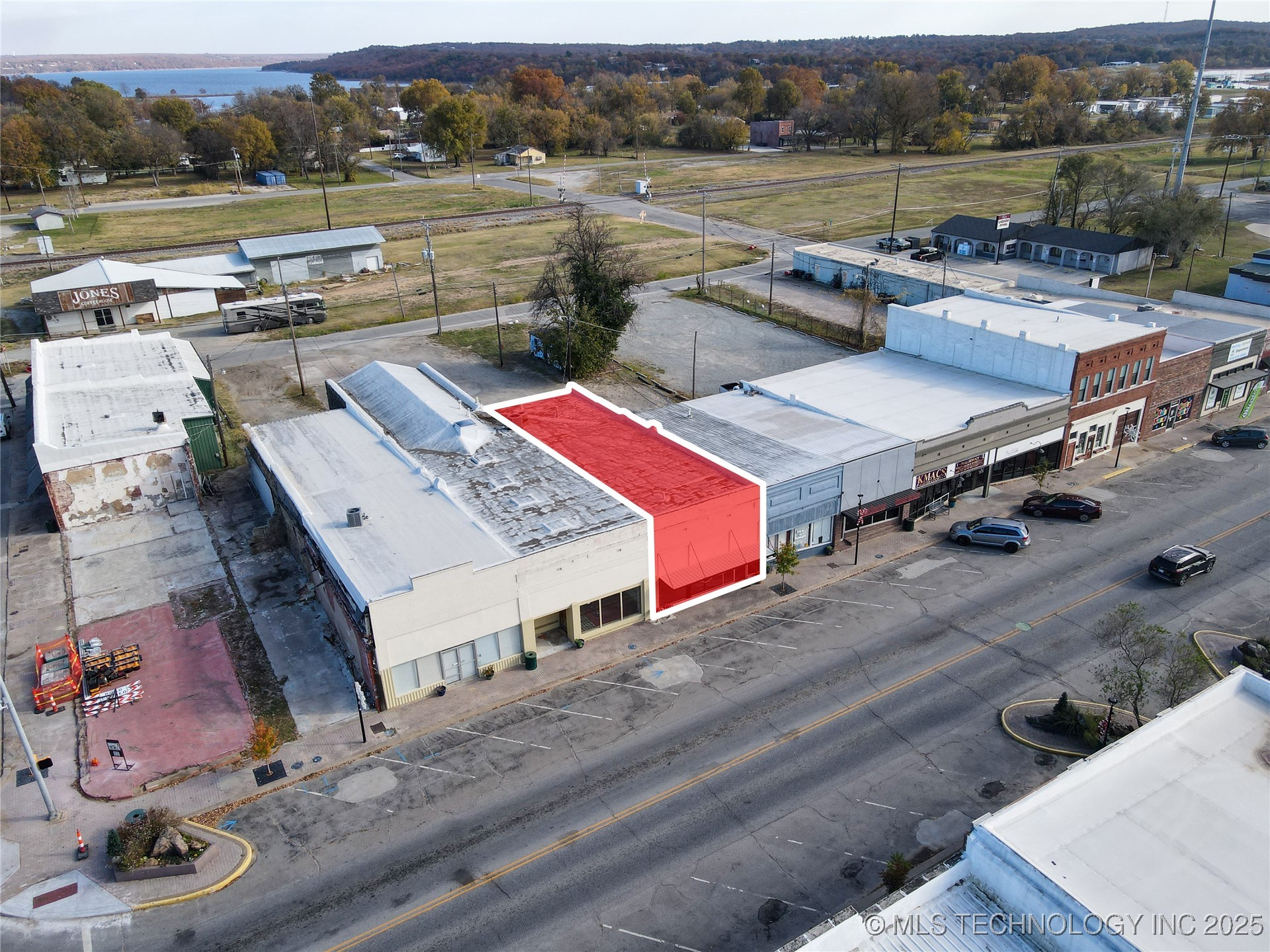 115 S Main Street Property Photo 18