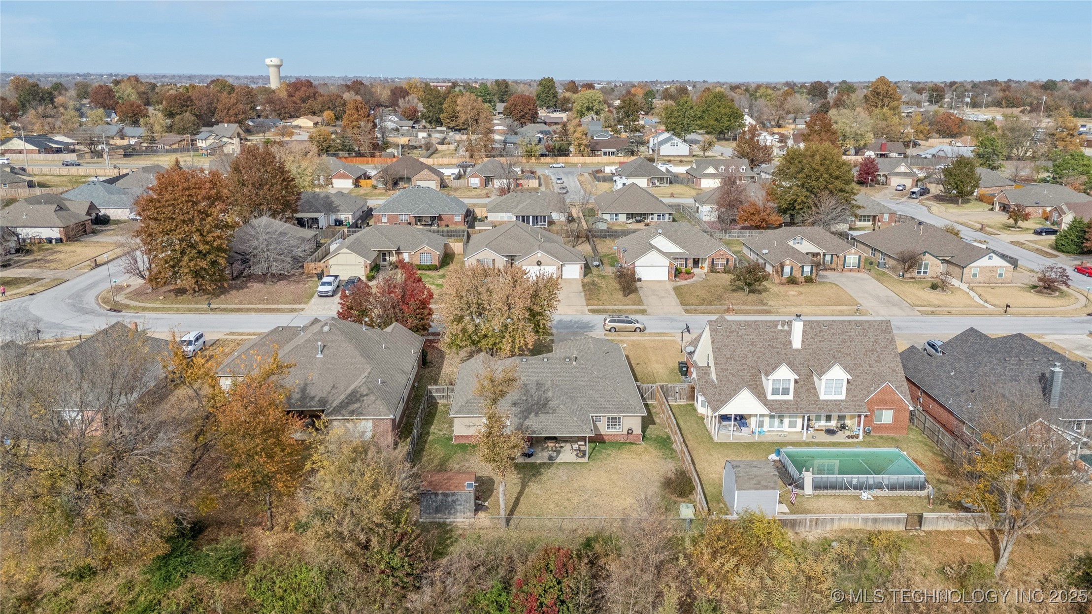 10906 E 95th Street N Property Photo 34