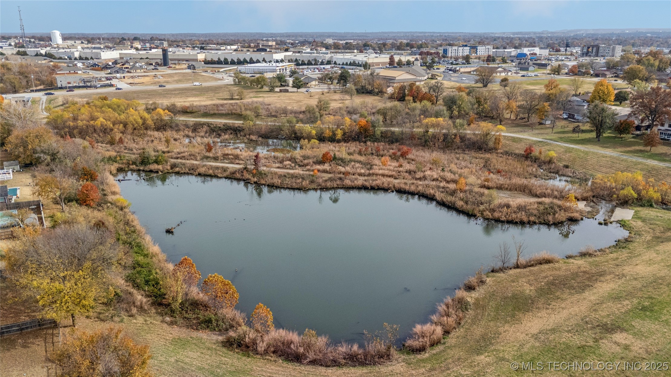 10906 E 95th Street N Property Photo 35