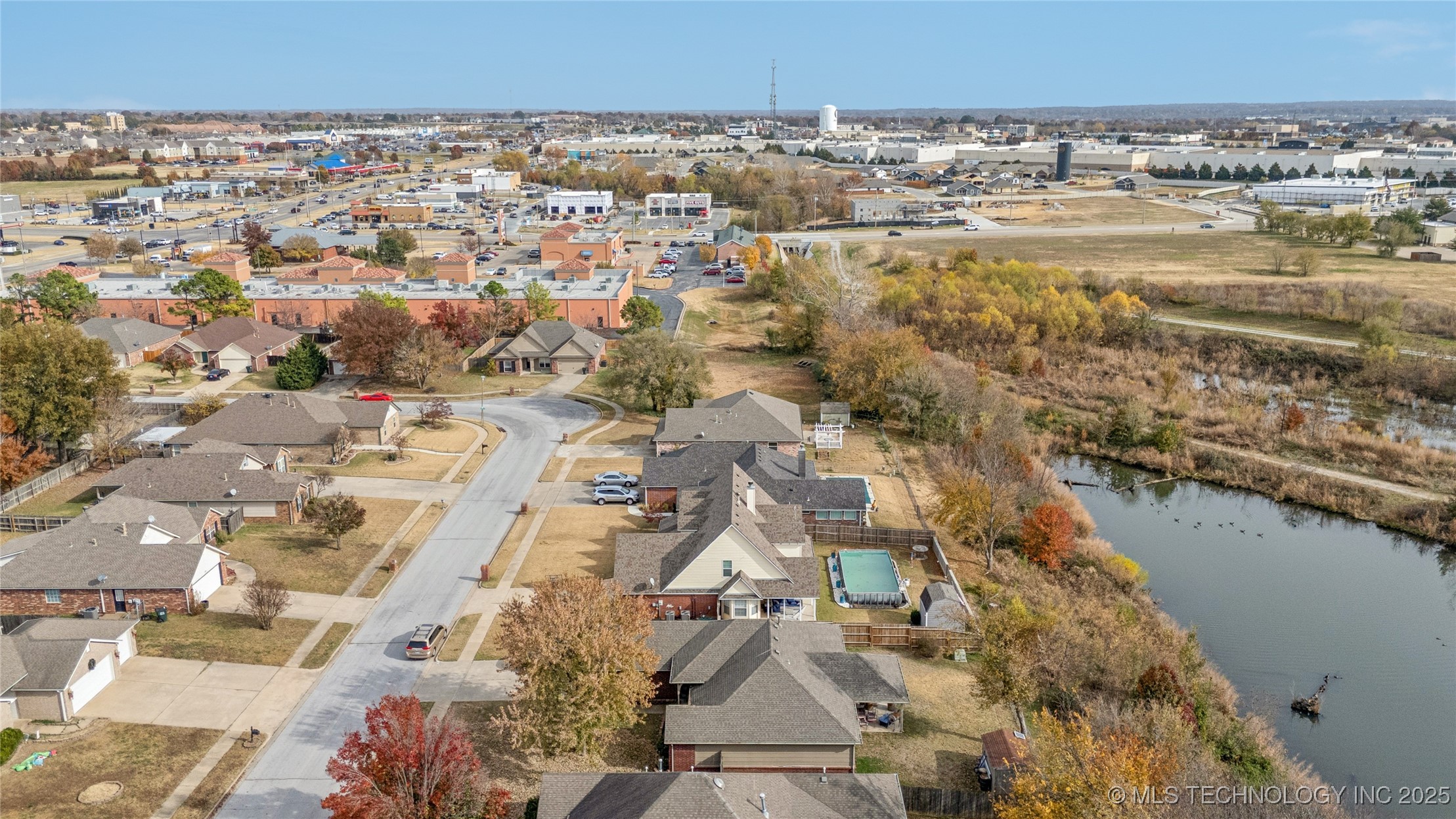 10906 E 95th Street N Property Photo 36