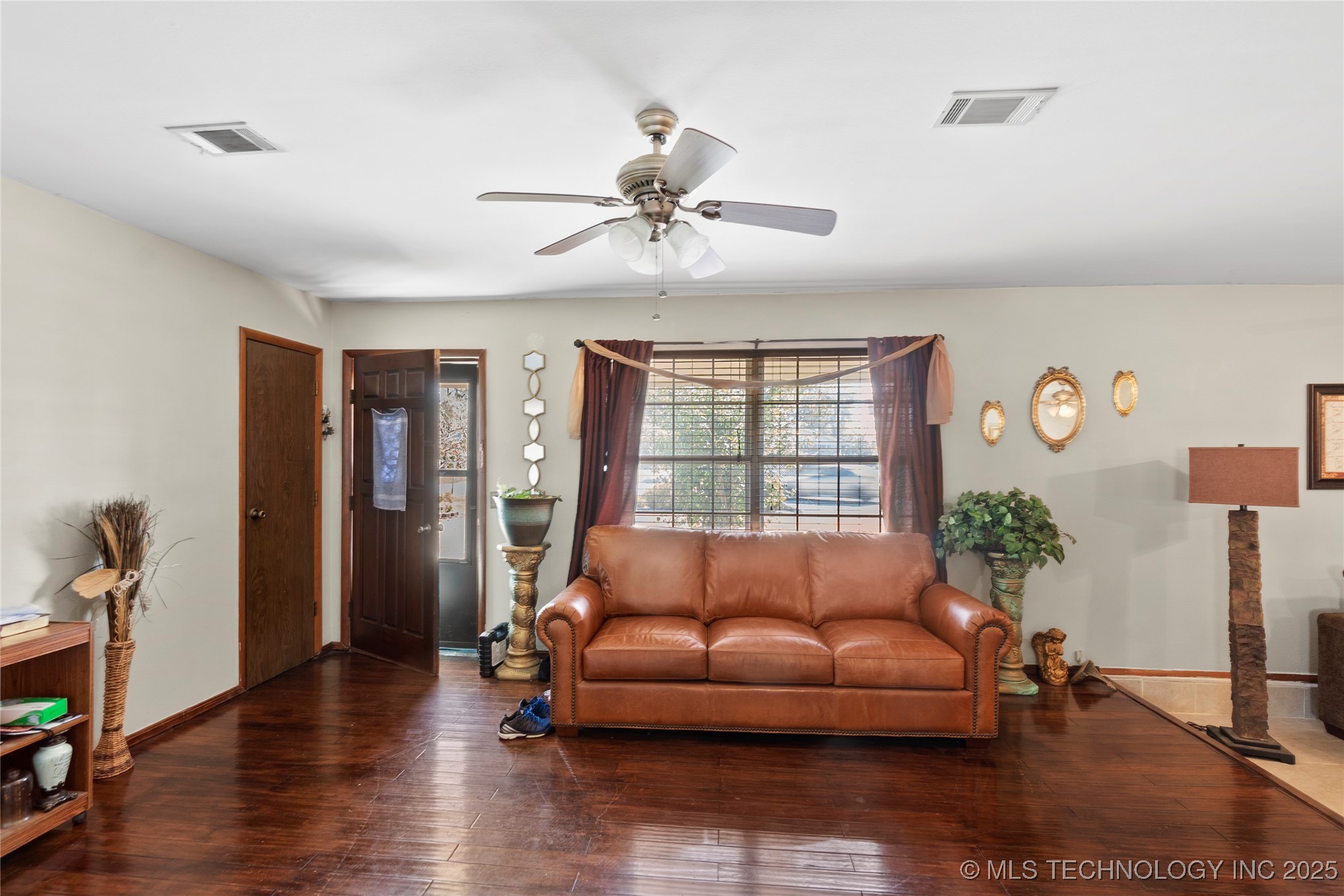 1421 S Hayes Avenue Property Photo 11