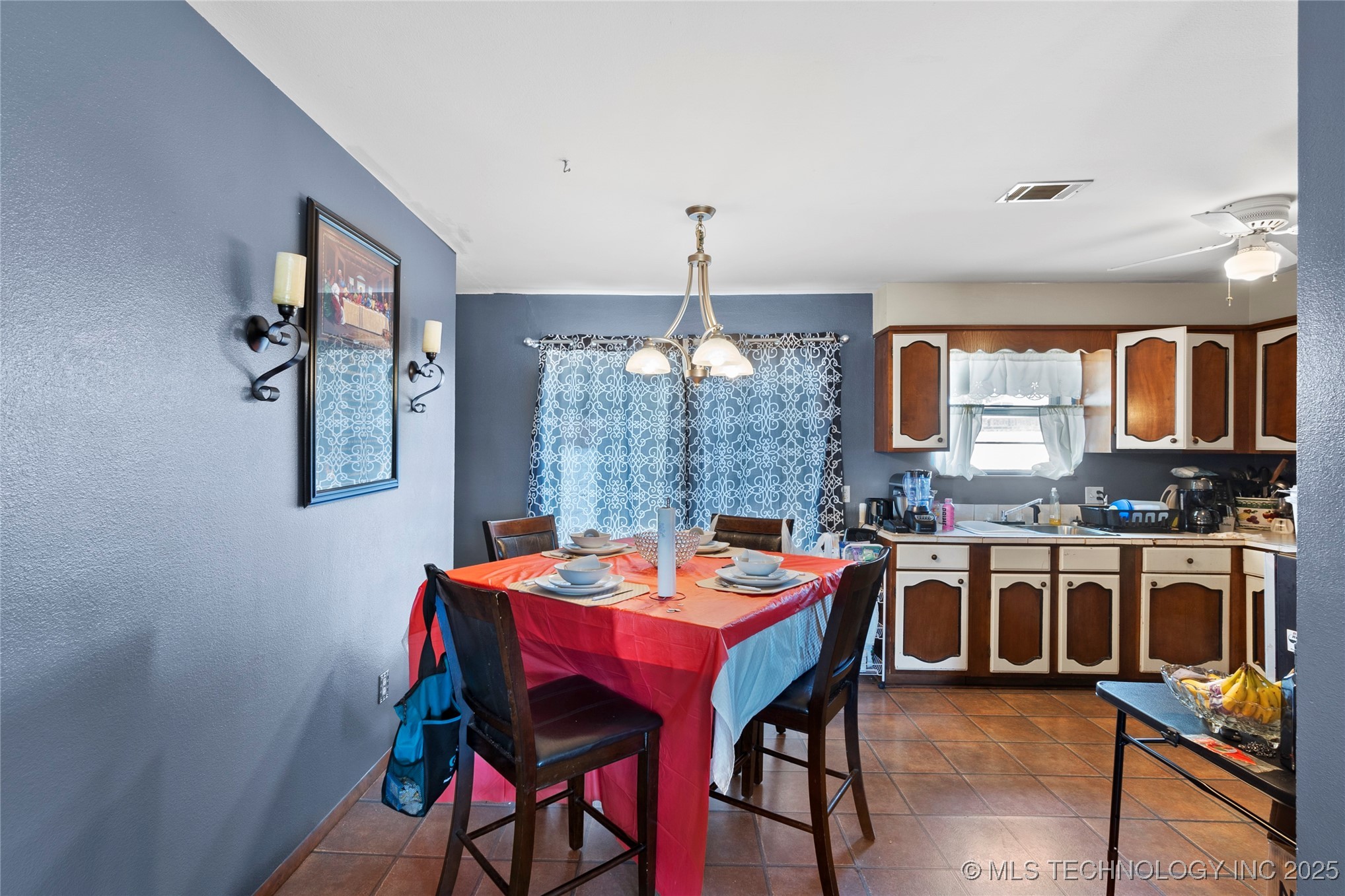 1421 S Hayes Avenue Property Photo 12