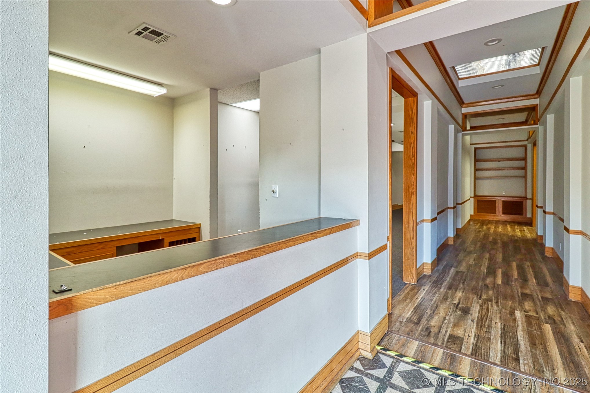 111 S Main Property Photo 21