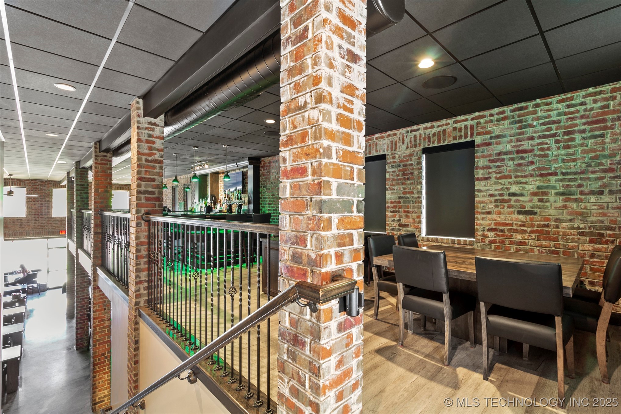 800 E Main Property Photo 10