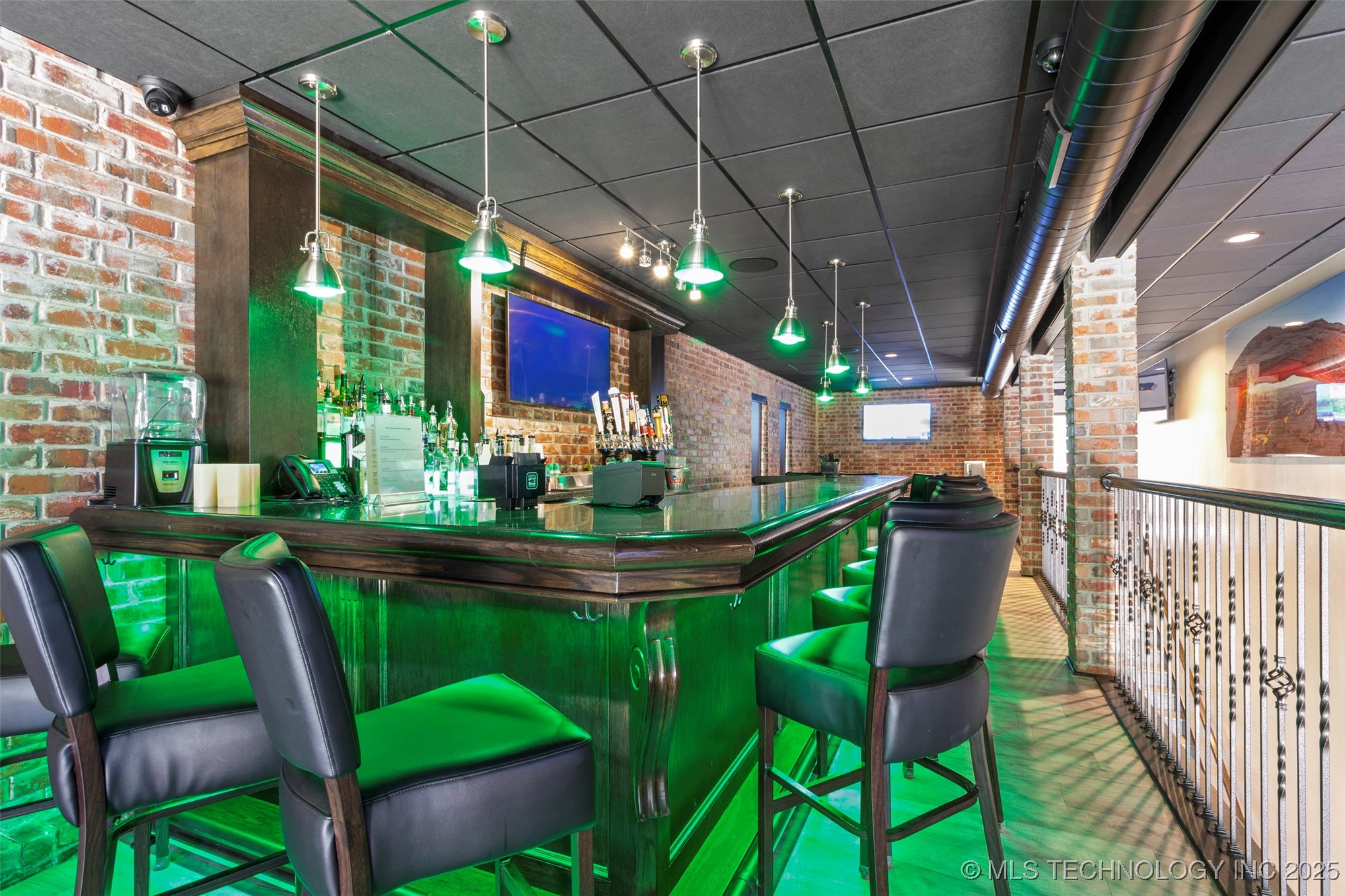 800 E Main Property Photo 12