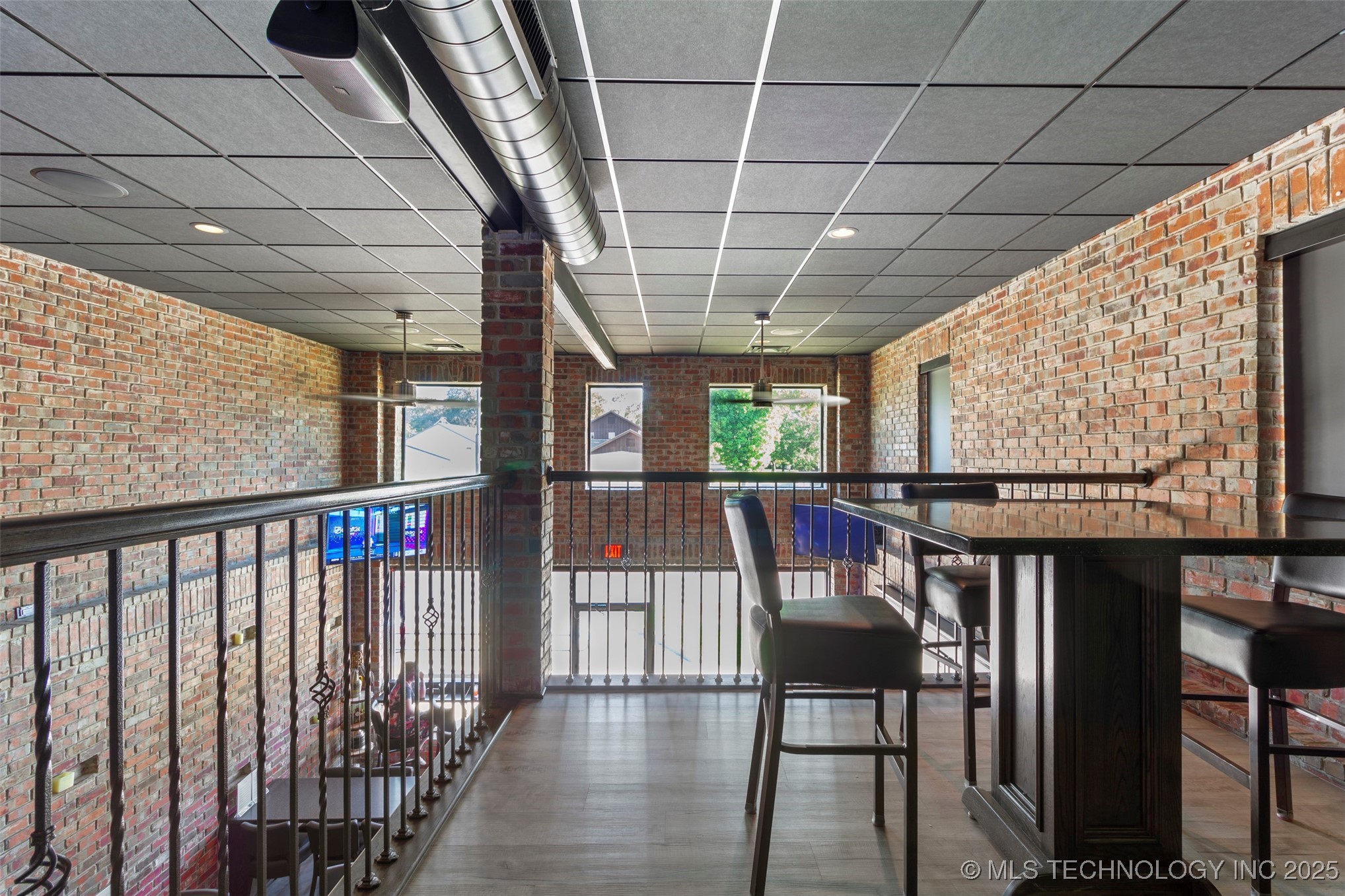 800 E Main Property Photo 13