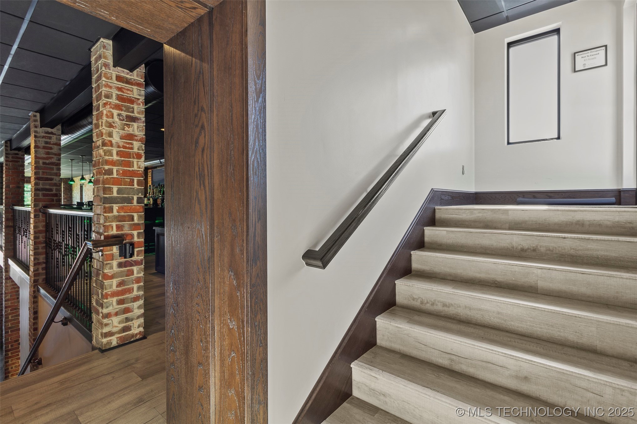 800 E Main Property Photo 15